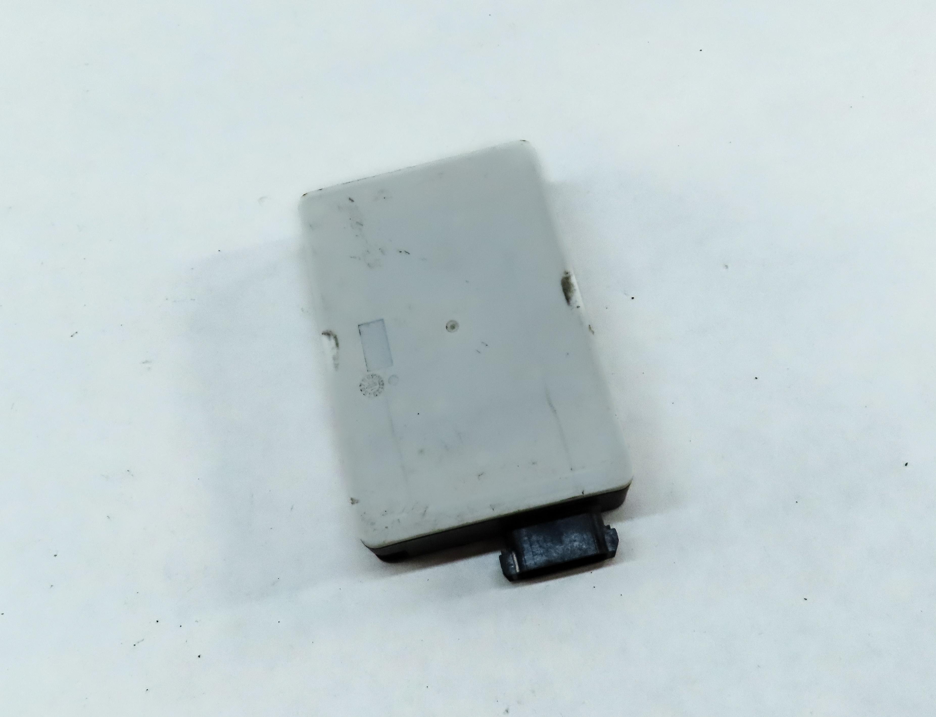 2013 MERCEDES E-CLASS COUPE (W207) REAR RIGHT BLIND SPOT SENSOR MODULE — exact item pictured