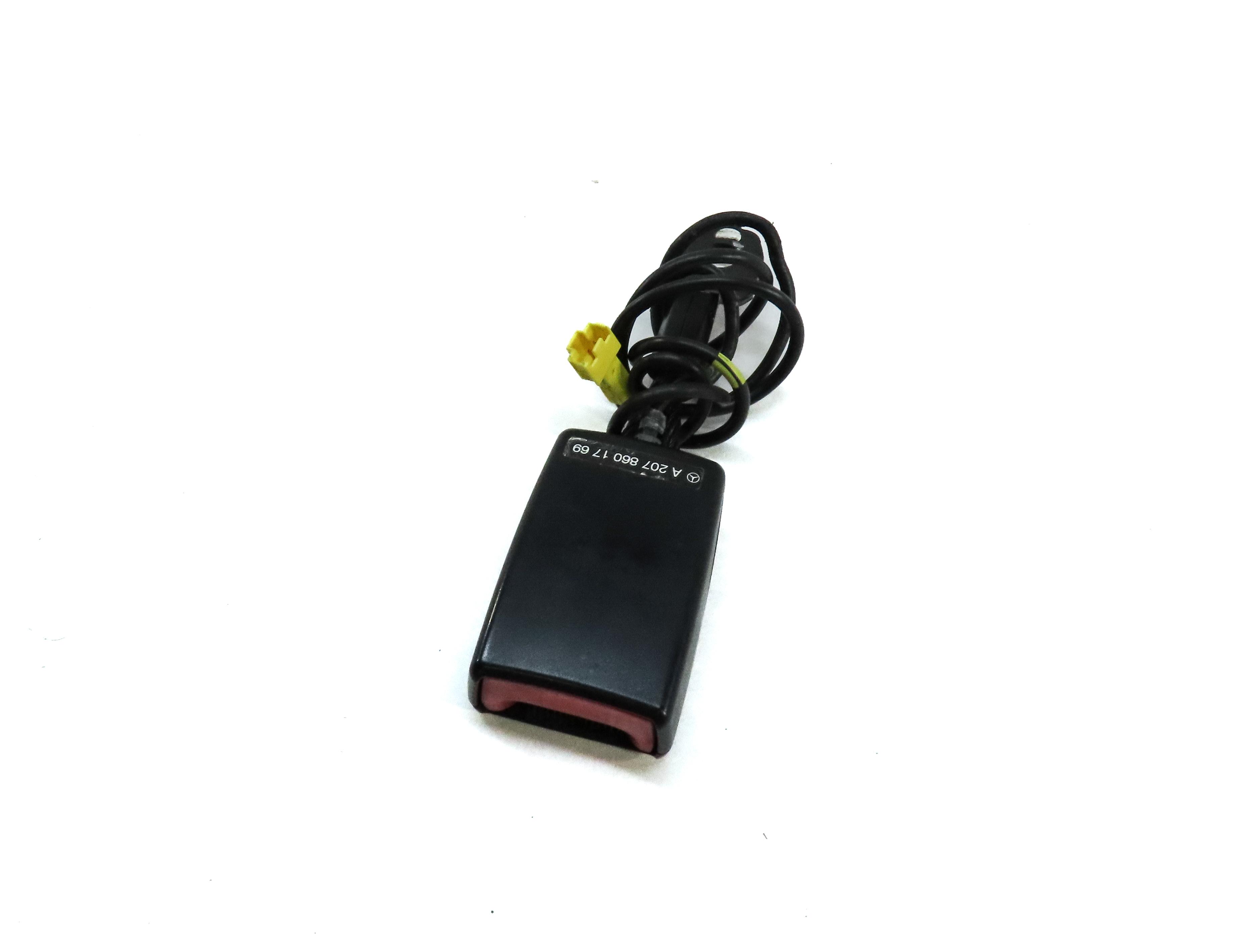 10-17 MERCEDES C E (A207 C204 C207) COUPE CONVERTIBLE DRIVER SEATBELT RECEIVER — exact item pictured