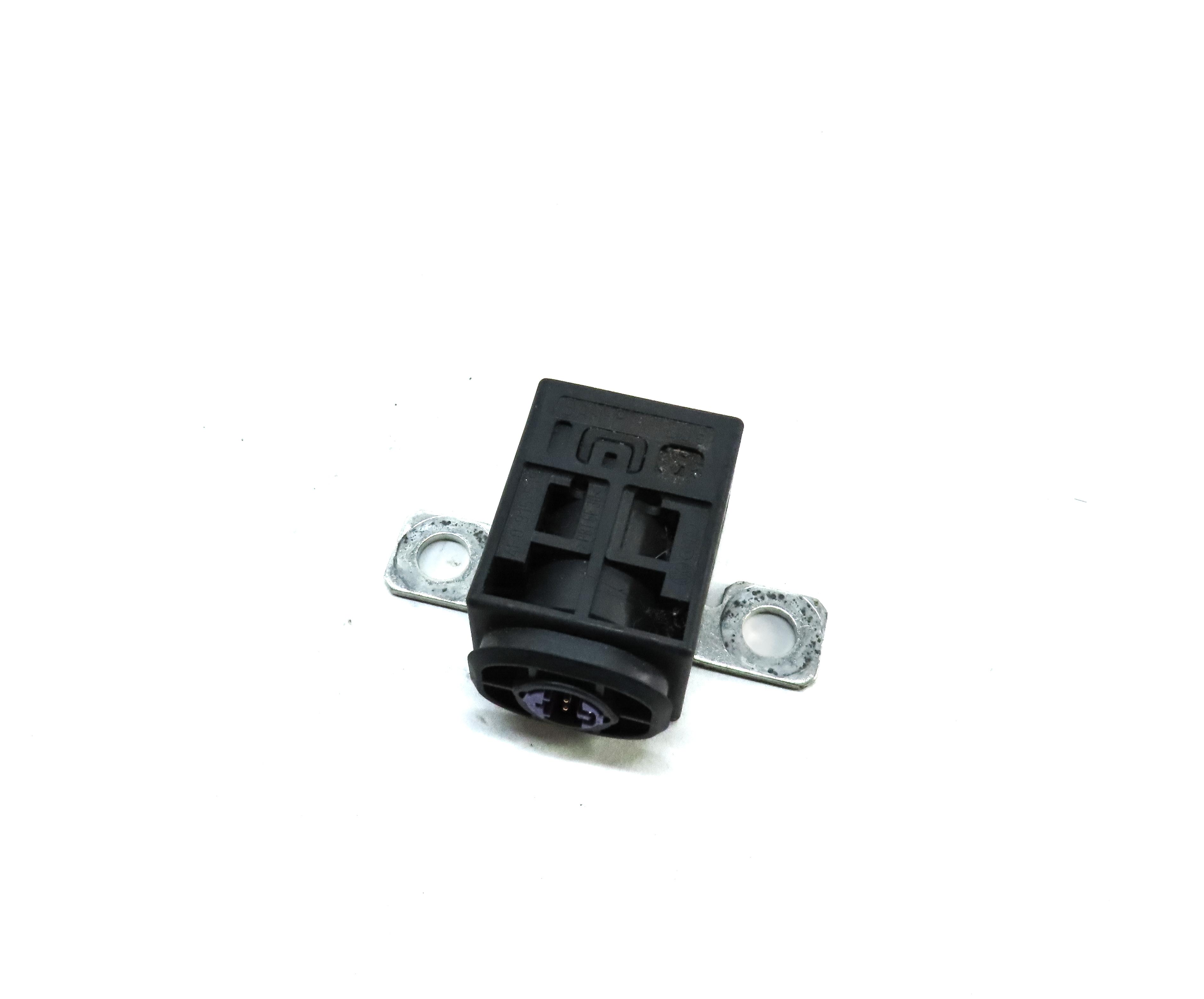 2010 AUDI Q7 (4L) BATTERY OVERLOAD DETECTION PROTECTION MONITOR SWITCH RELAY — exact item pictured