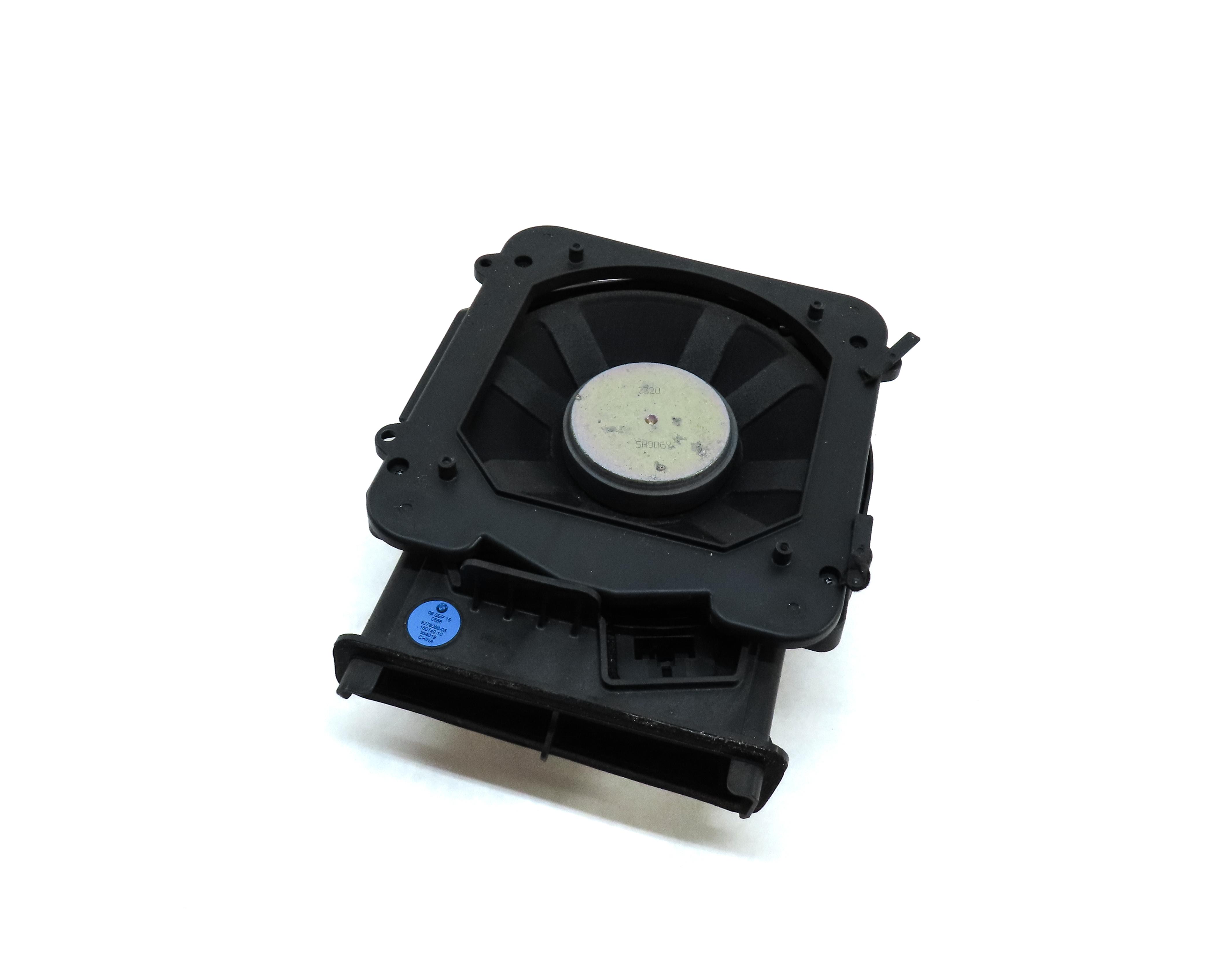 2016 BMW X1 (F48) RIGHT RADIO STEREO SUBWOOFER SUB WOOFER SPEAKER 65139278066 — exact item pictured