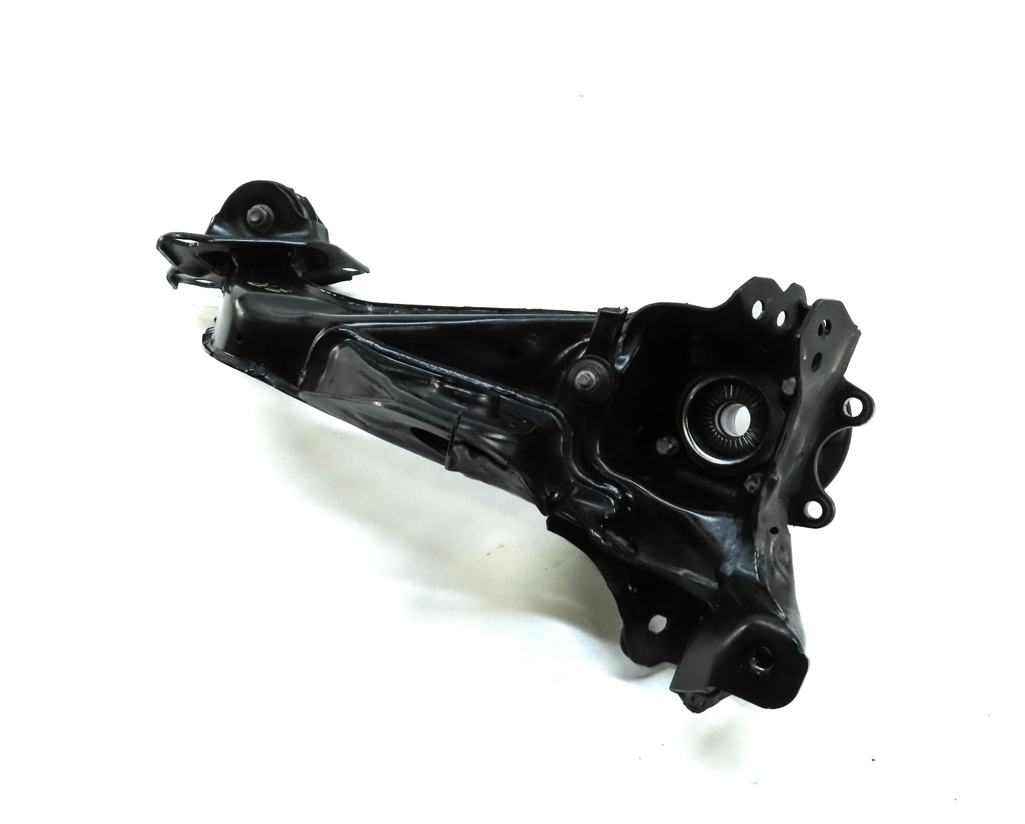 16-21 CLUBMAN COUNTRYMAN / BMW 228i 235i X1 X2 - RIGHT REAR TRAILING ARM KNUCKLE — exact item pictured