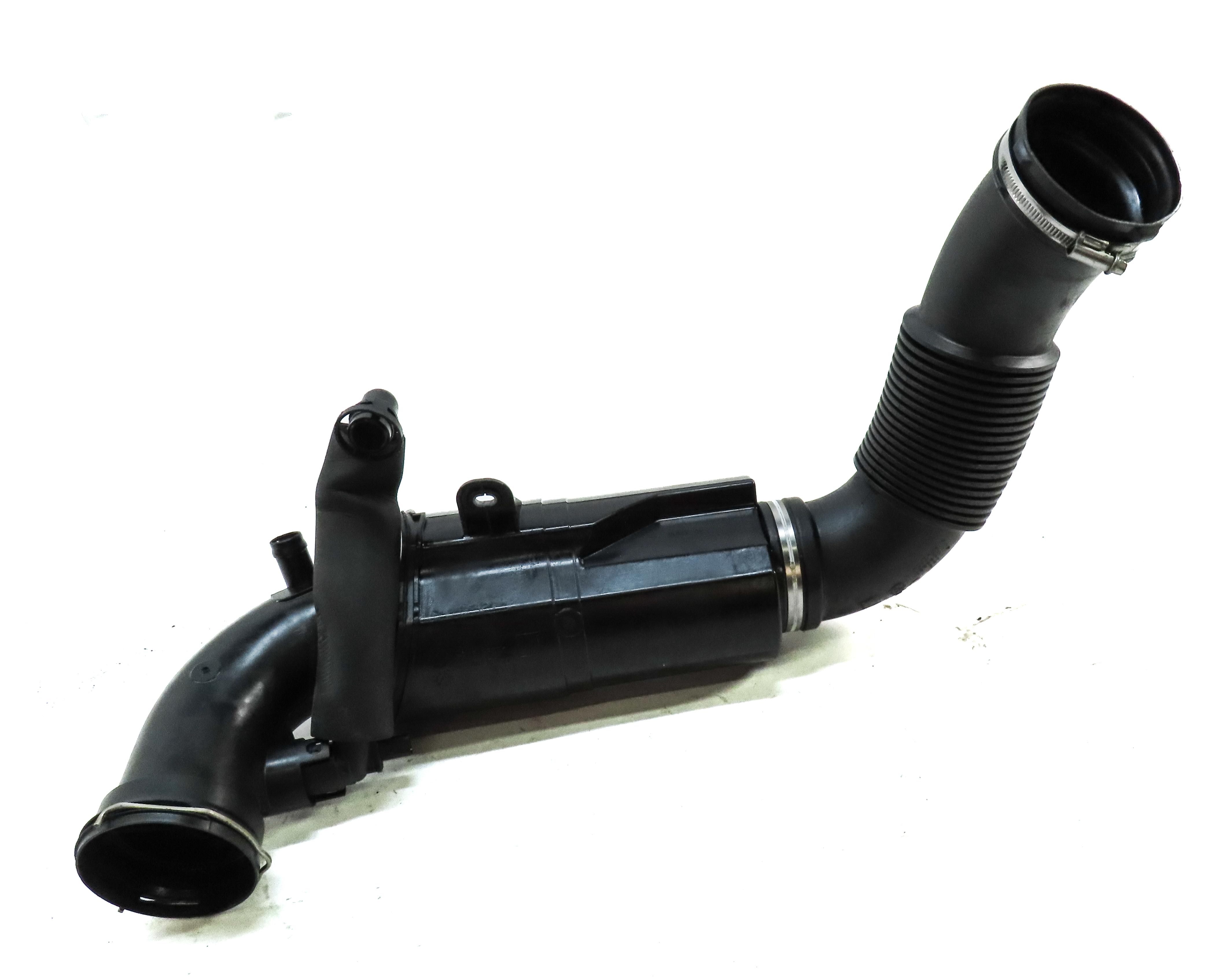 2016 BMW X1 (F48) 2.0L TURBO B46 ENGINE AIR INTAKE PIPE 13717619268 — exact item pictured