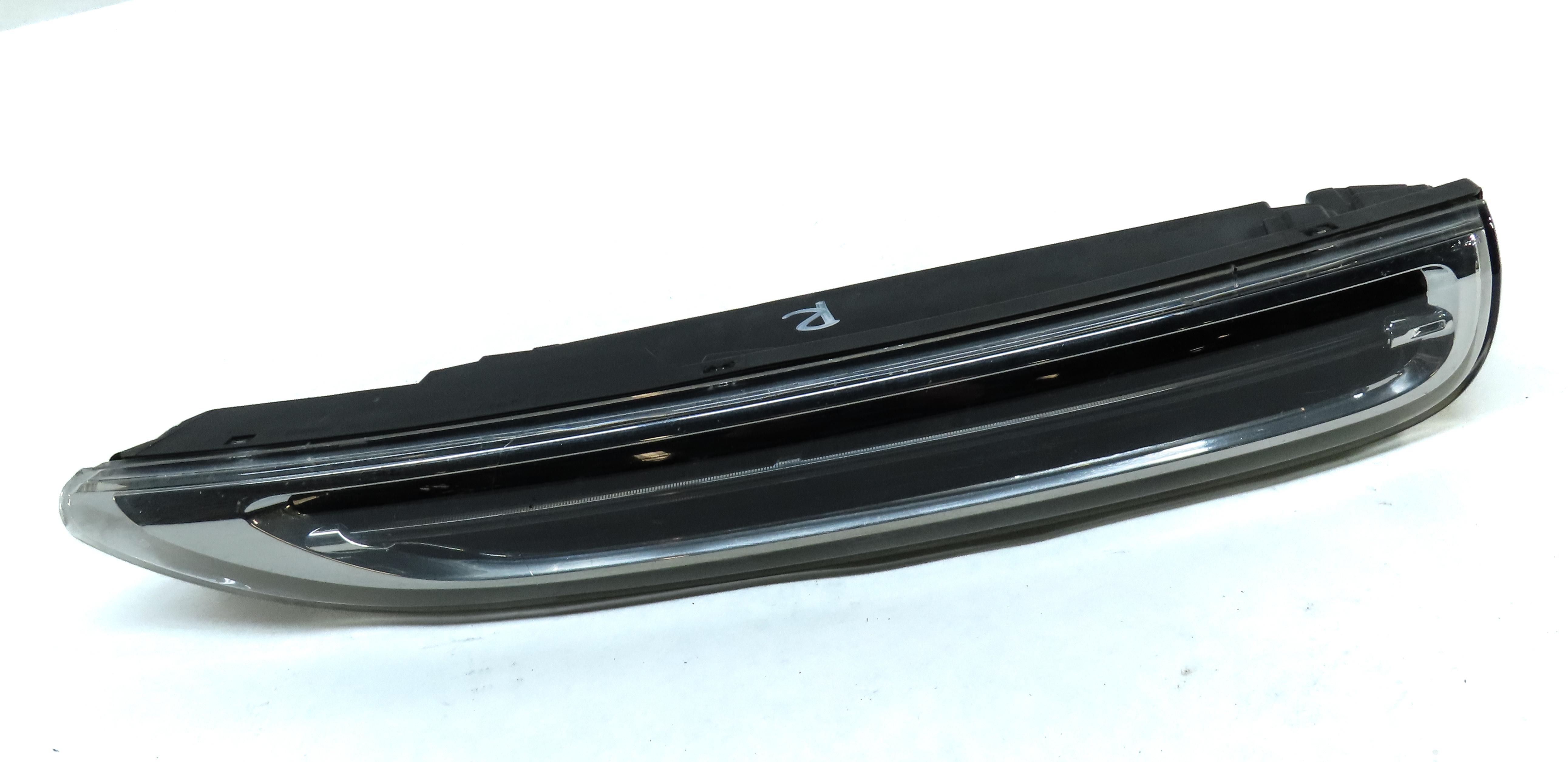 11-14 PORSCHE CAYENNE (958) RIGHT FRONT DRL DAY TIME RUNNING MARKER LIGHT LAMP — exact item pictured