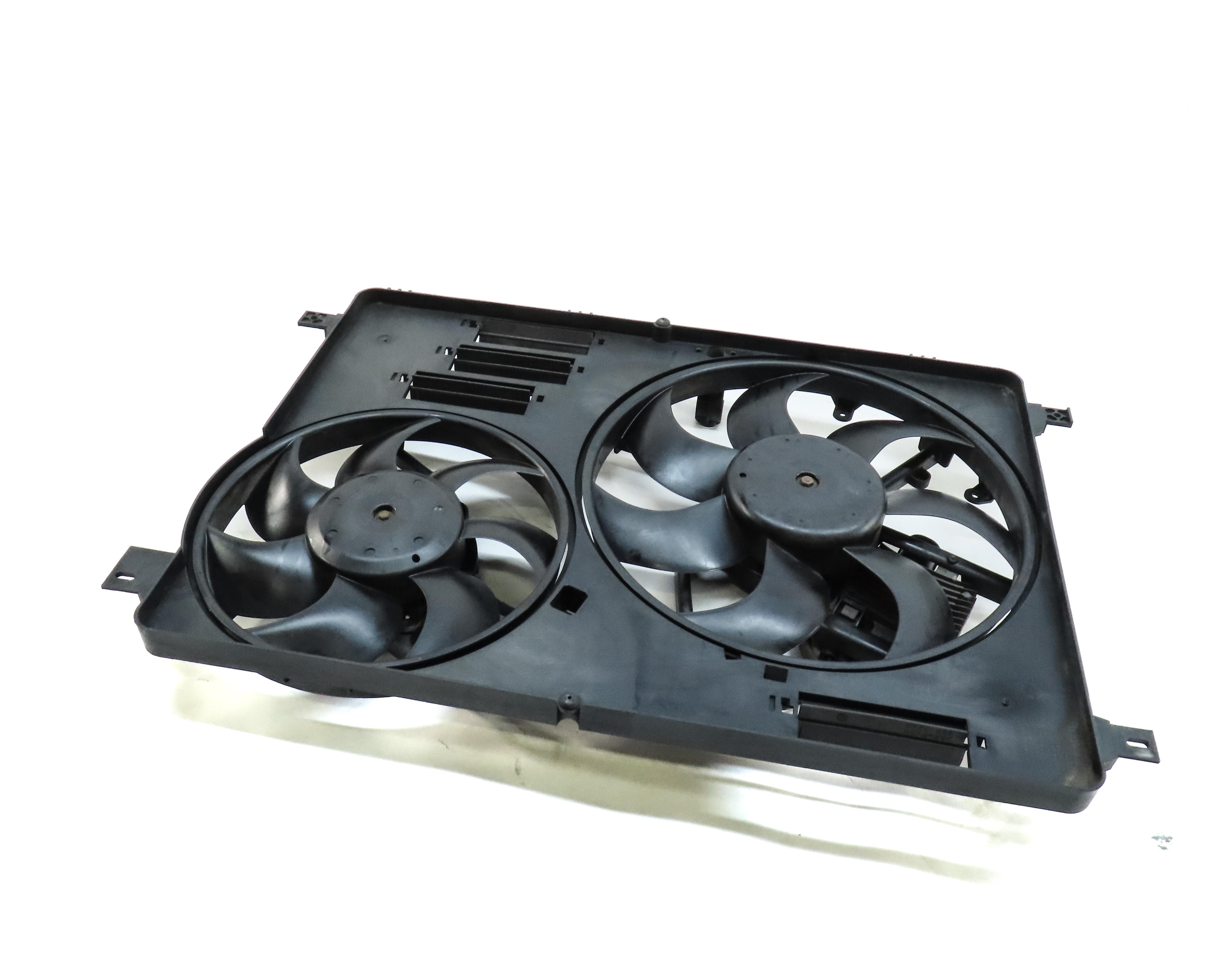12-17 LR2 DISCOVERY SPORT RANGE ROVER EVOQUE (L538 L550) RADIATOR COOLING FAN — exact item pictured