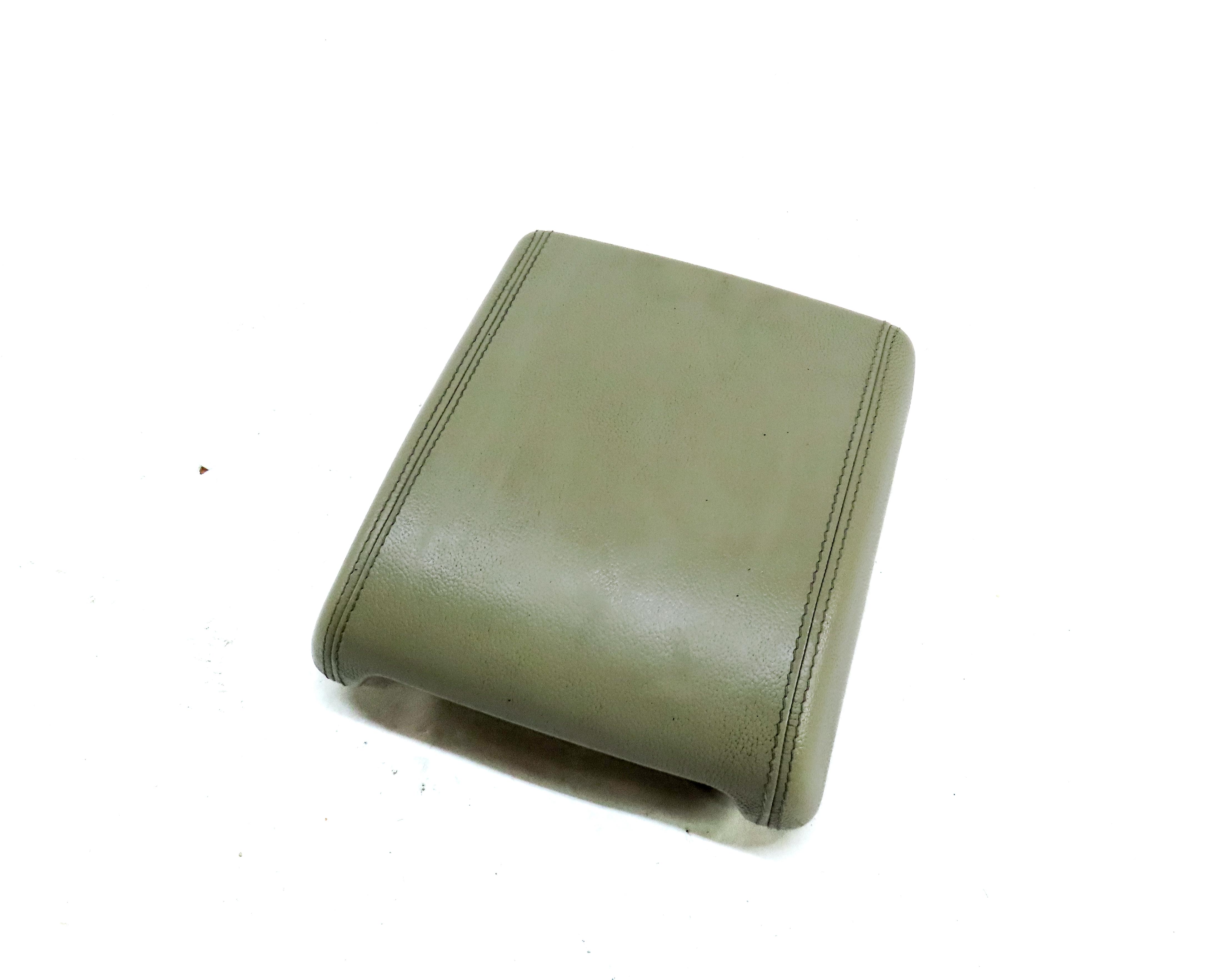 2015-2019 DISCOVERY SPORT (L550) FRONT CENTER CONSOLE ARMREST LID (ALMOND BEIGE) — exact item pictured