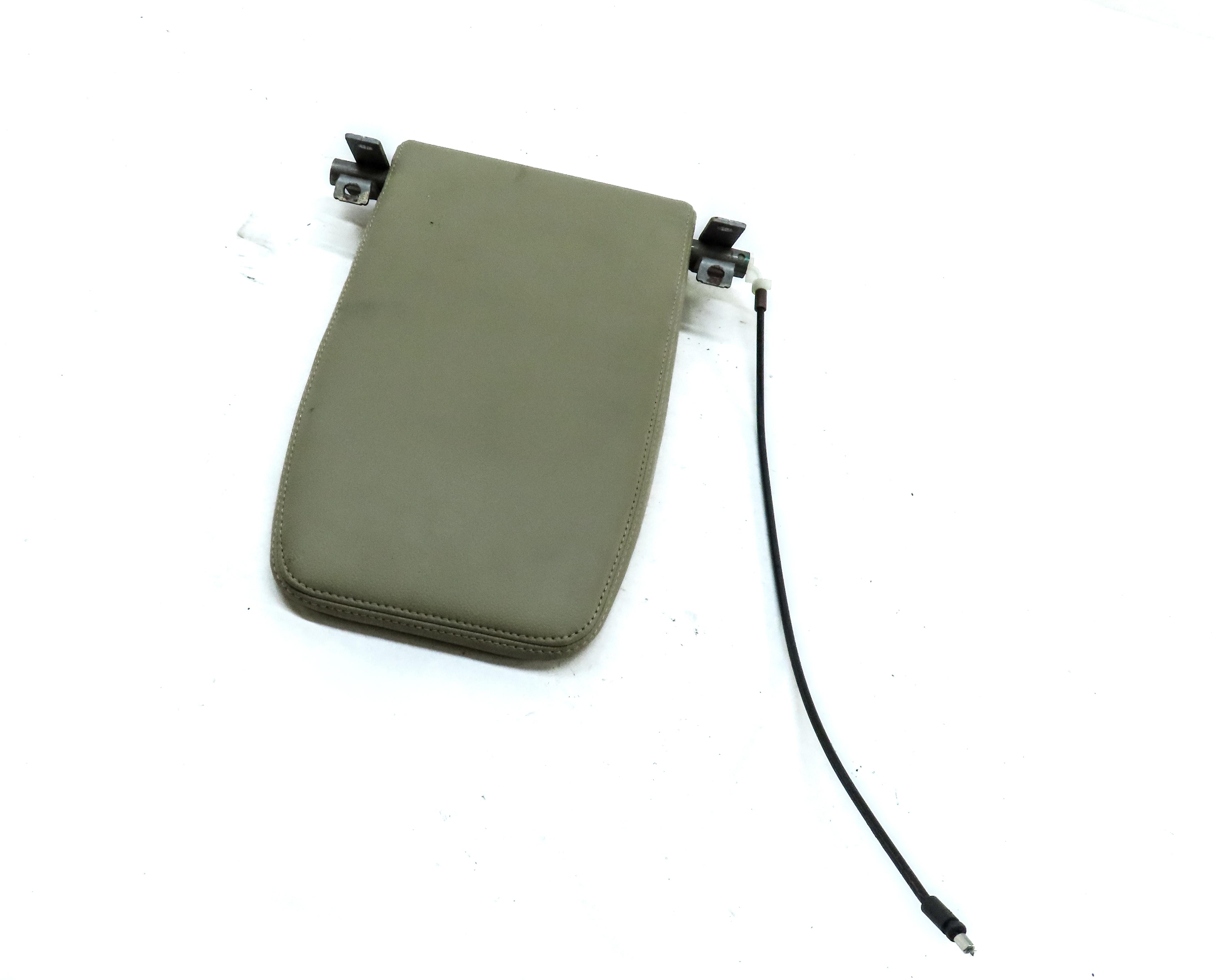 15-19 LAND ROVER DISCOVERY SPORT (L550) REAR 3RD ROW LEFT HEADREST ALMOND BEIGE — exact item pictured