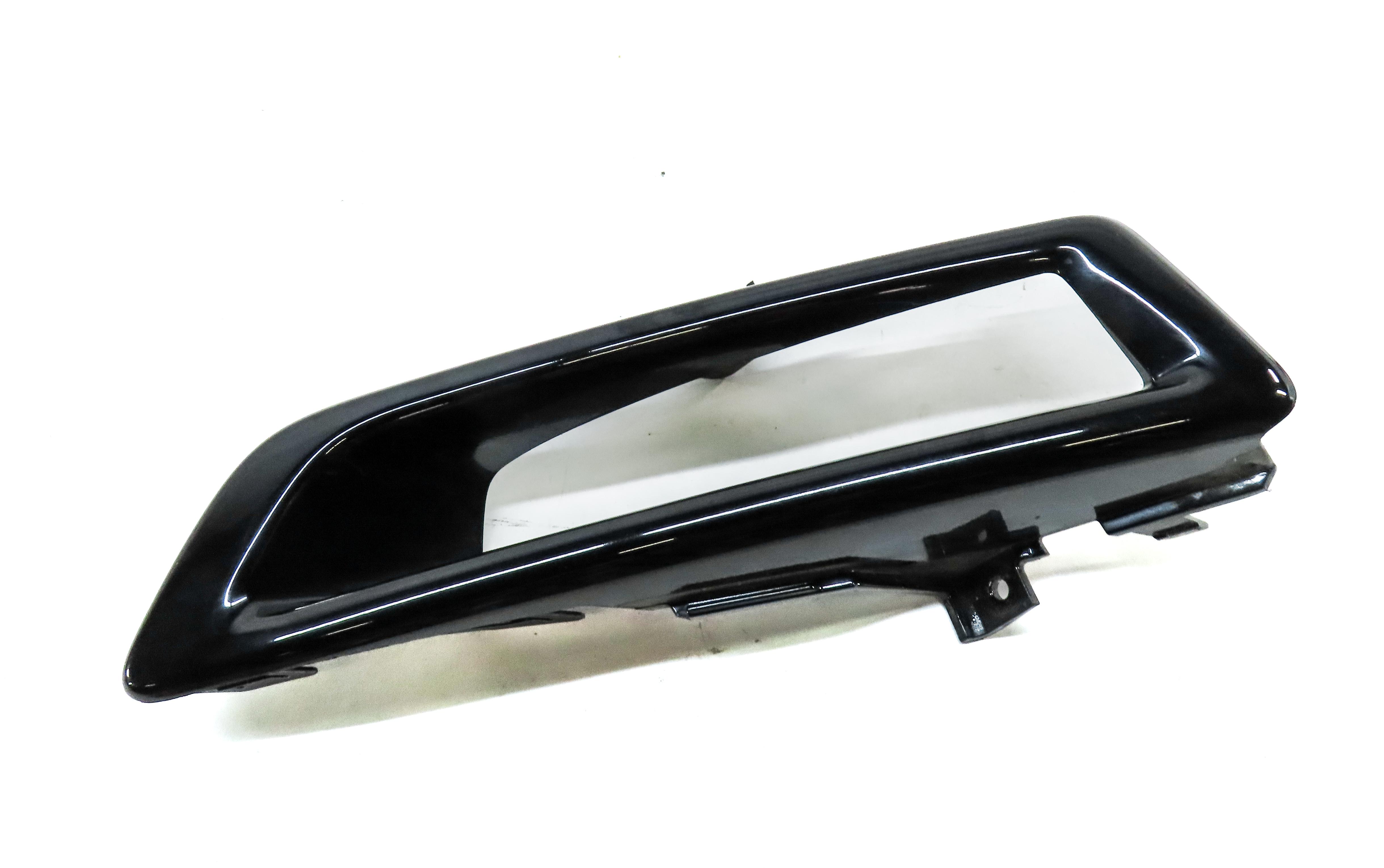 2016 LAND ROVER DISCOVERY SPORT (L550) FRONT RIGHT PASSENGER FOGLIGHT TRIM BLACK — exact item pictured