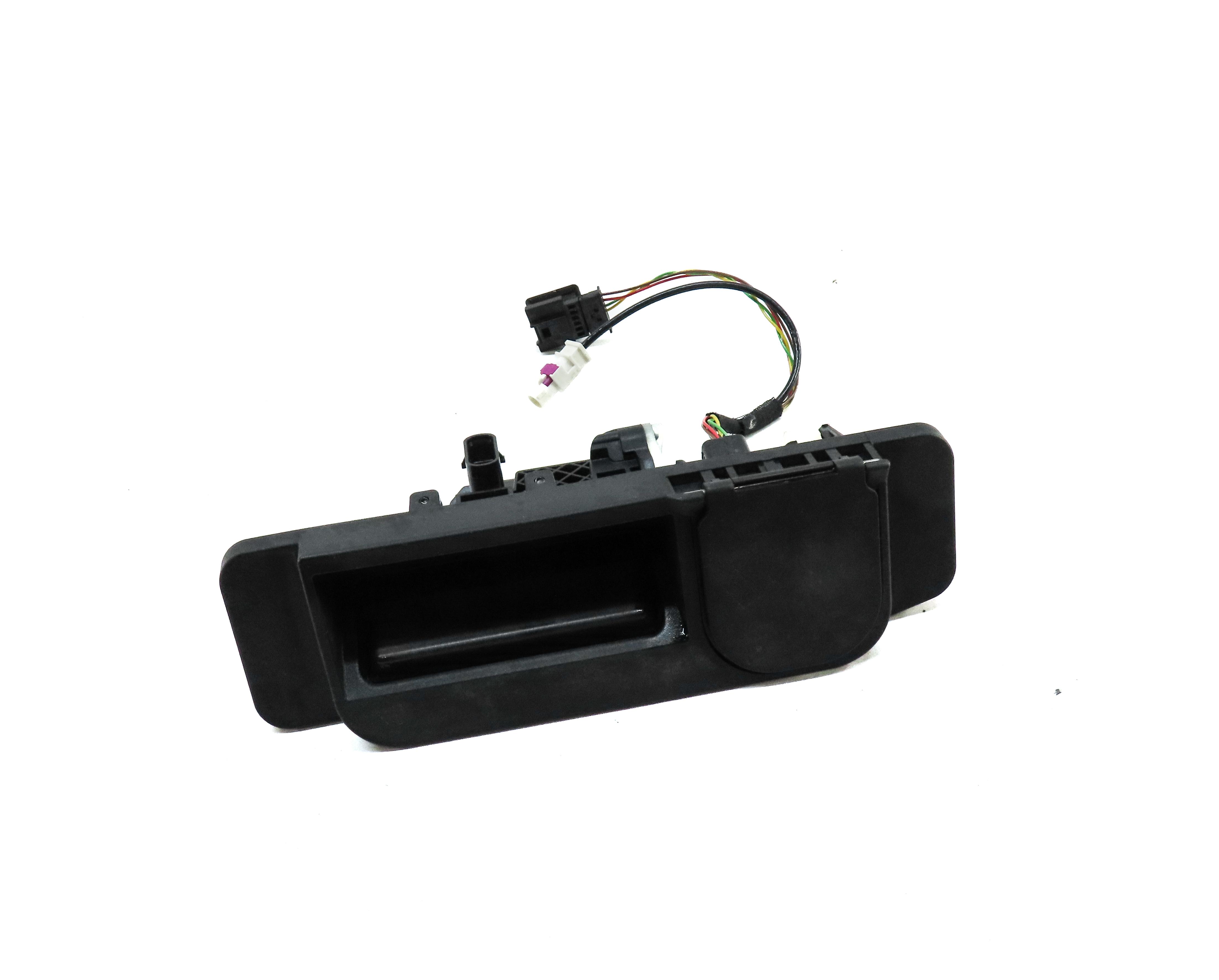 2014 MERCEDES CLA45 AMG (C117) HATCH TRUNK HANDLE w/ REARVIEW REAR VIEW CAMERA — exact item pictured