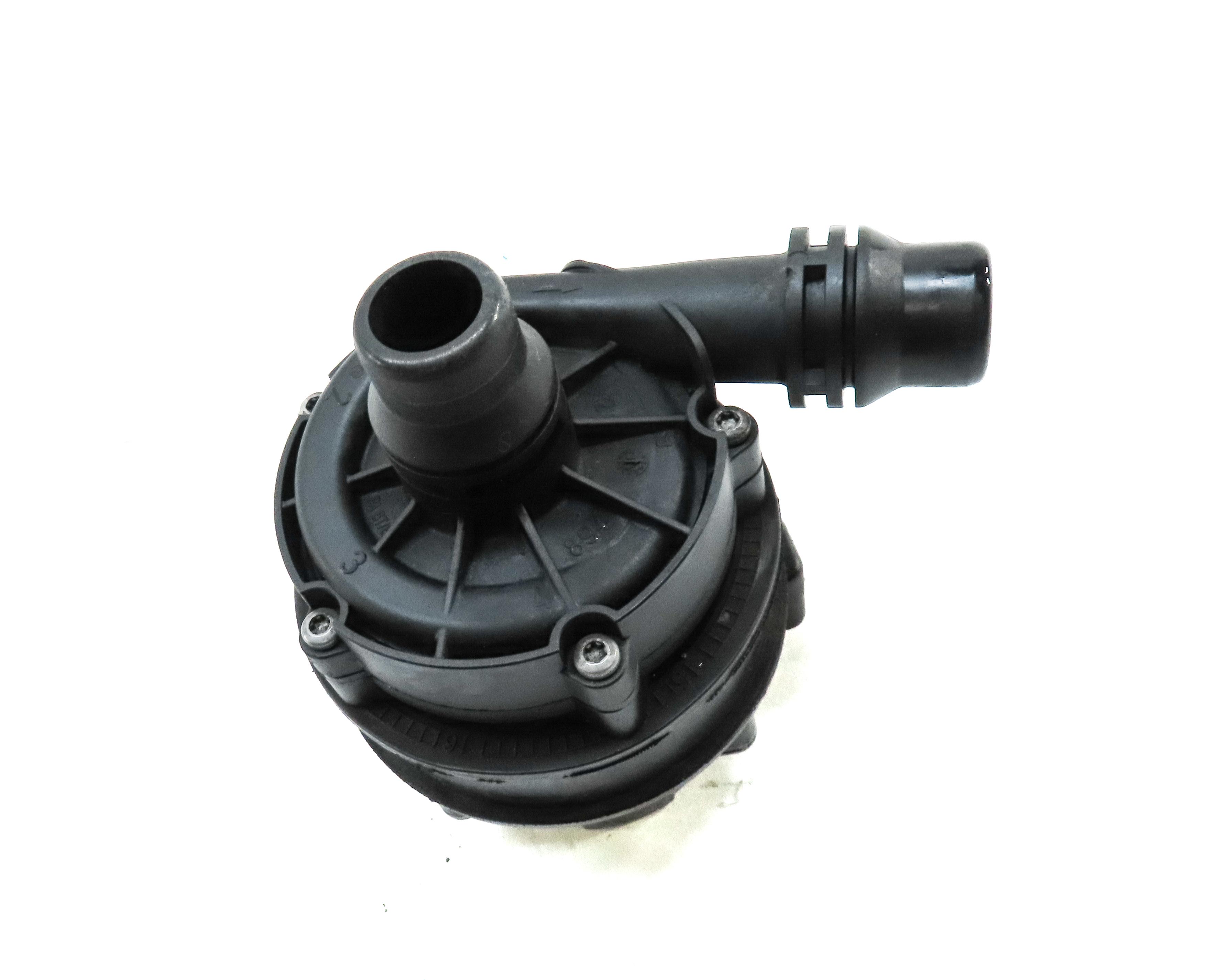 2014 MERCEDES CLA45 AMG (C117) 2.0L M133 ENGINE AUXILIARY ELECTRIC WATER PUMP — exact item pictured