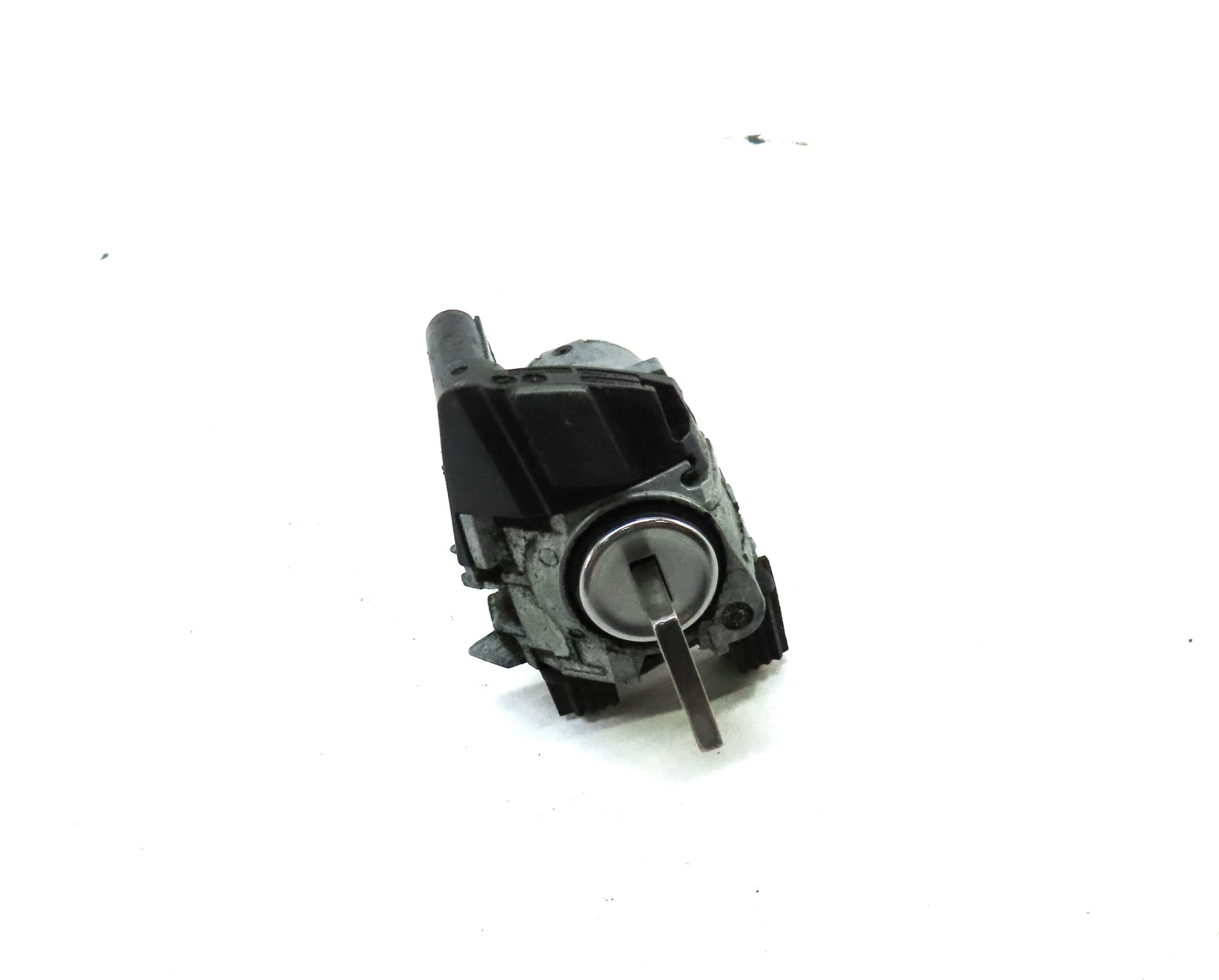 2014 MERCEDES CLA45 AMG (C117) FRONT LEFT DRIVER DOOR LOCK CYLINDER & KEY — exact item pictured