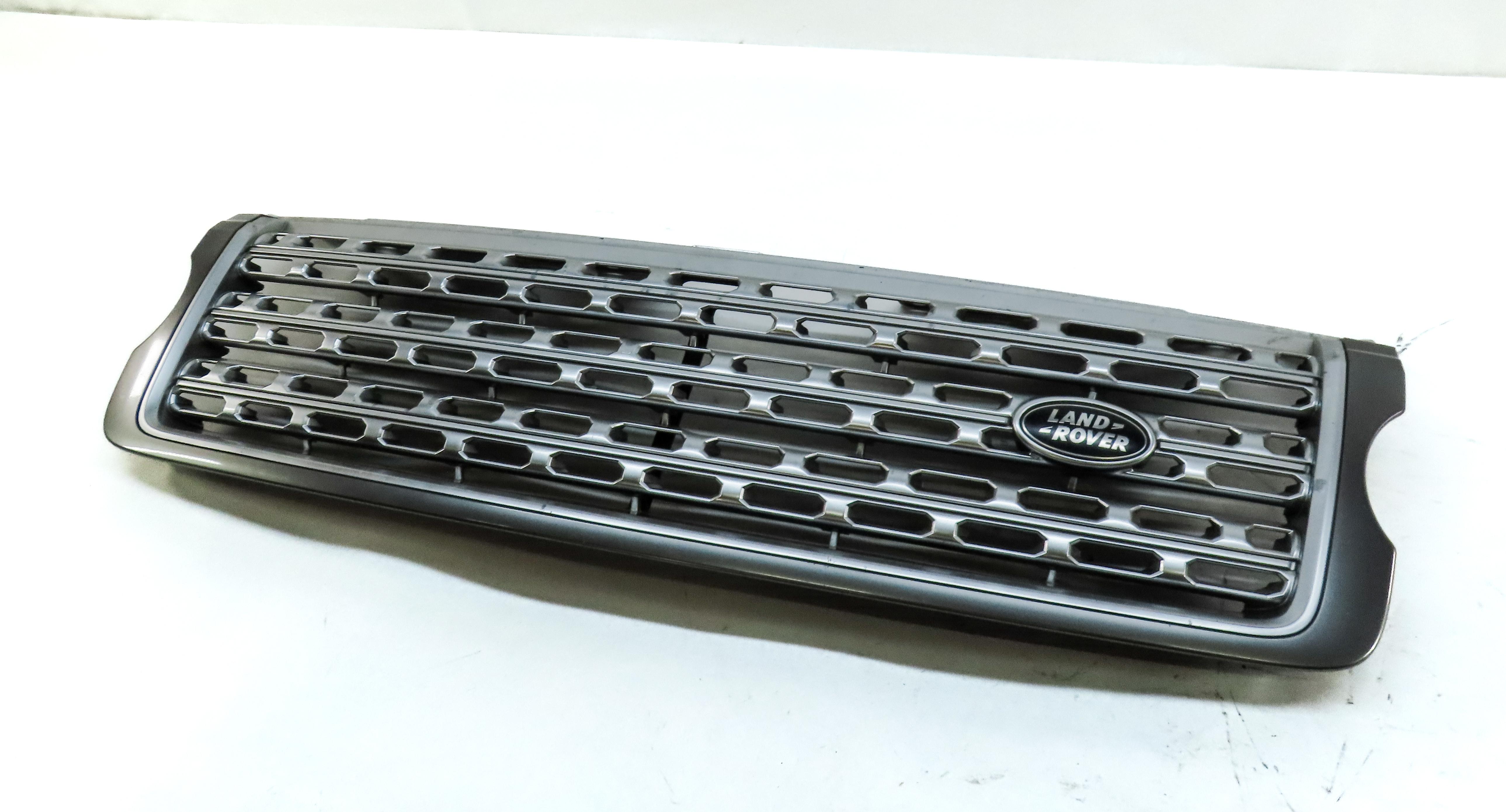 13-17 LAND RANGE ROVER (L405) FRONT UPPER CENTER HOOD PRIMARY GRILLE (SILVER) — exact item pictured