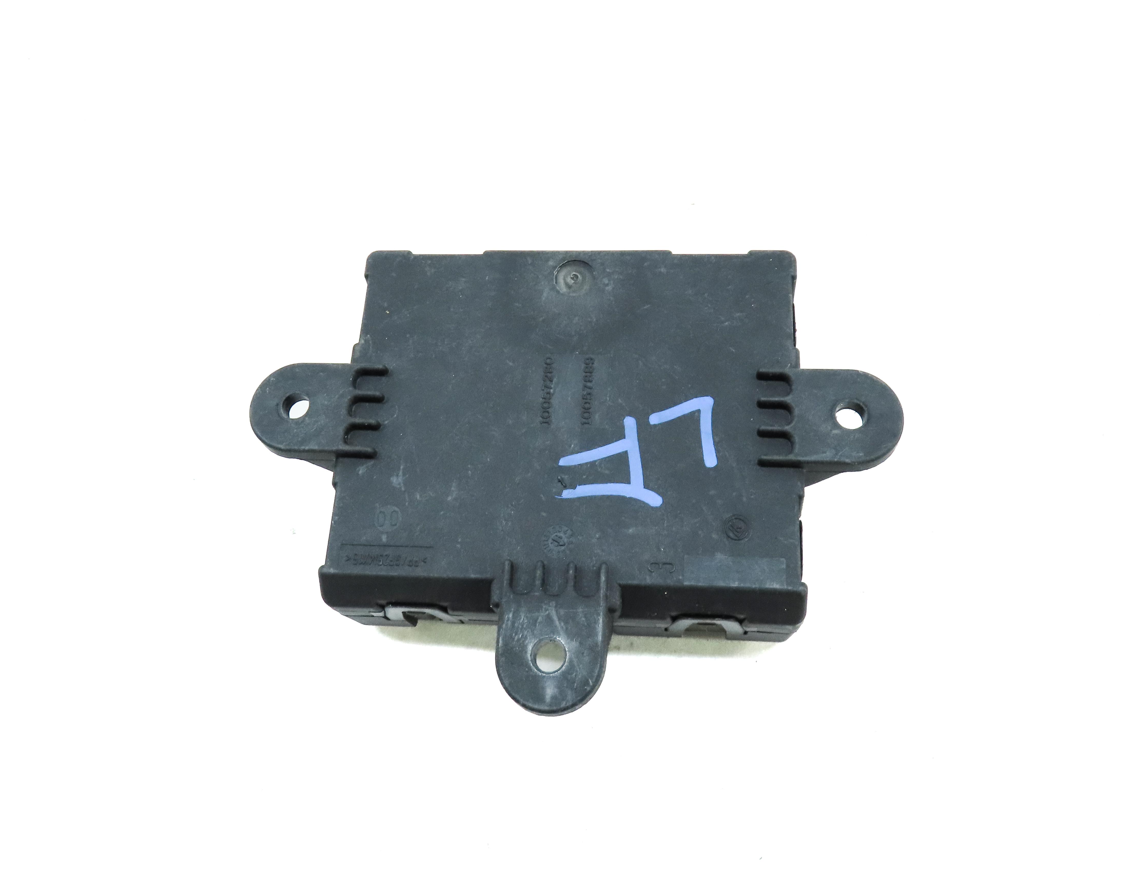 2013 RANGE ROVER (L405) REAR LOWER TAILGATE TRUNK LIFT LIFTGATE CONTROL MODULE — exact item pictured