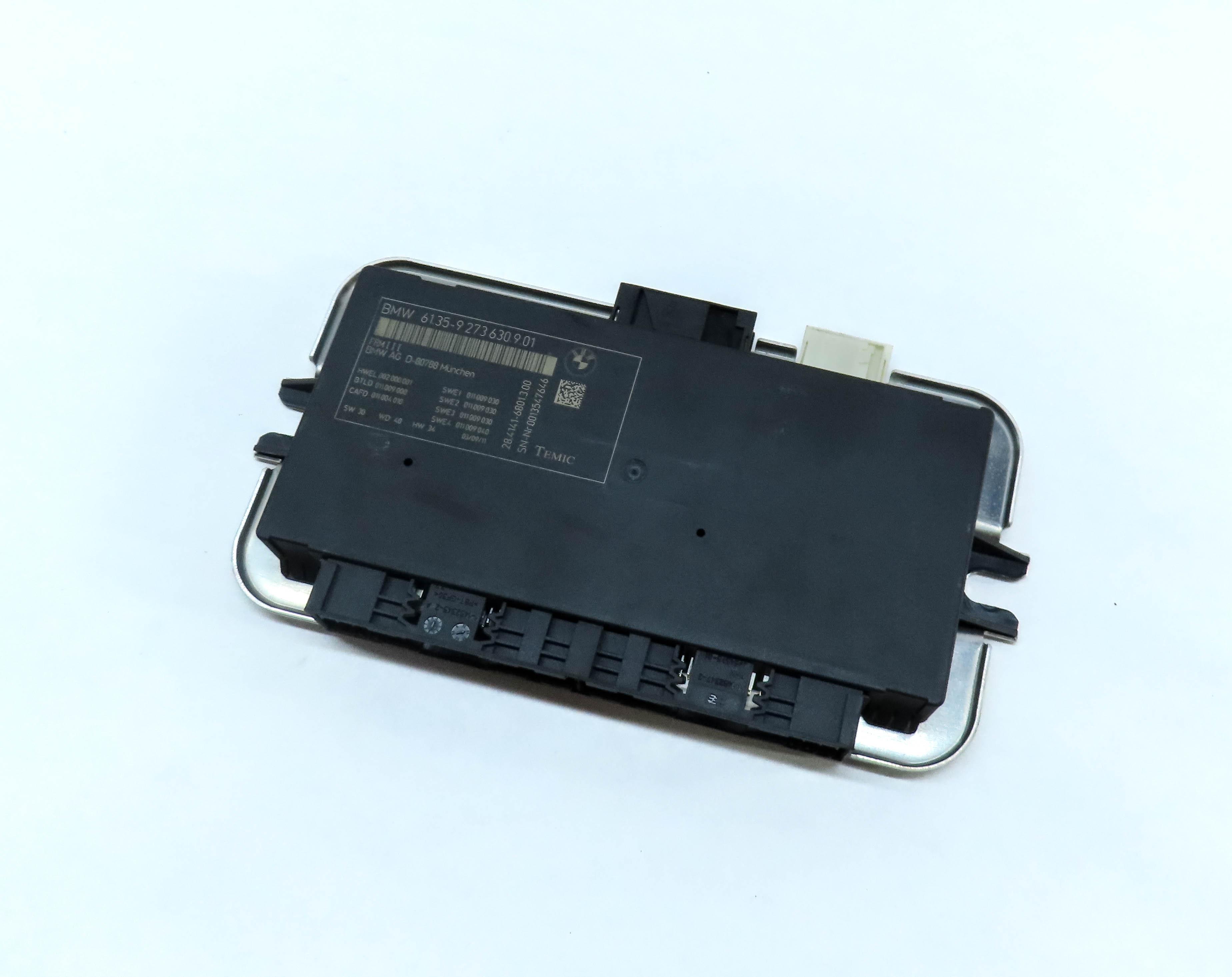 10-17 BMW 5 6 7 M5 X3 X4 (F06 F10 F12 F25 F26) FRM III BODY LIGHT MODULE 3-PLUG — exact item pictured