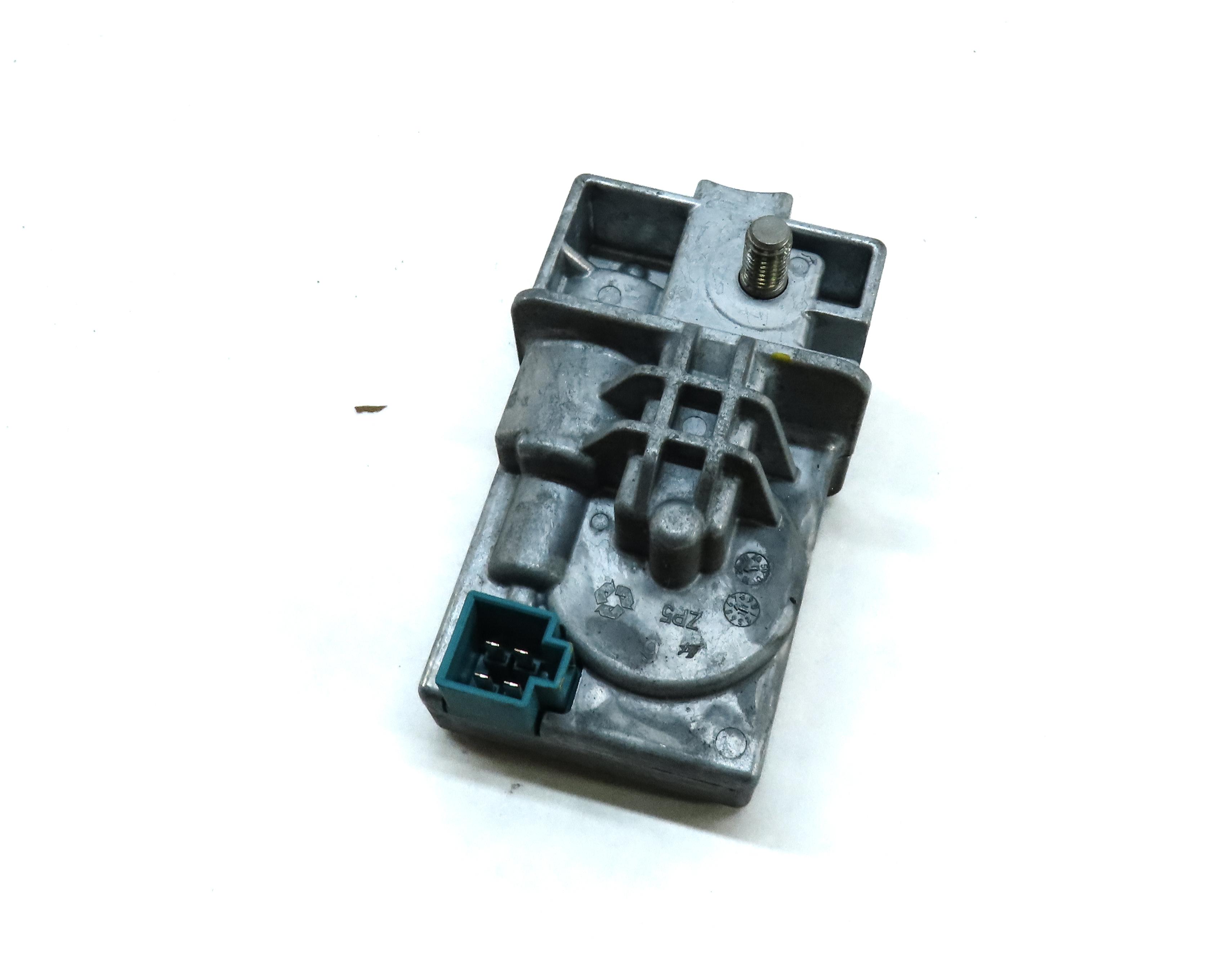2012 MERCEDES C-CLASS (W204) STEERING COLUMN LOCK CONTROL MODULE 2045458132 — exact item pictured