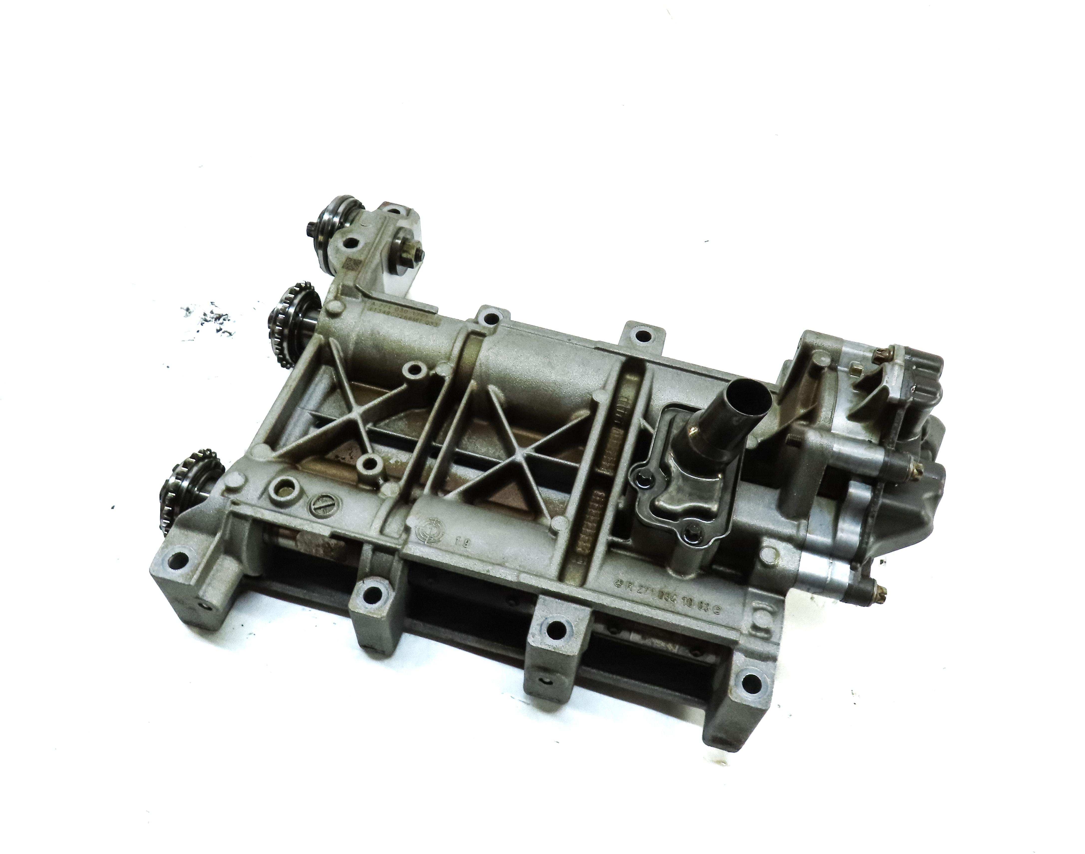 2012 MERCEDES C-CLASS (W204) 1.8L TURBO M271 ENGINE OIL PUMP w/ BALANCE SHAFT — exact item pictured