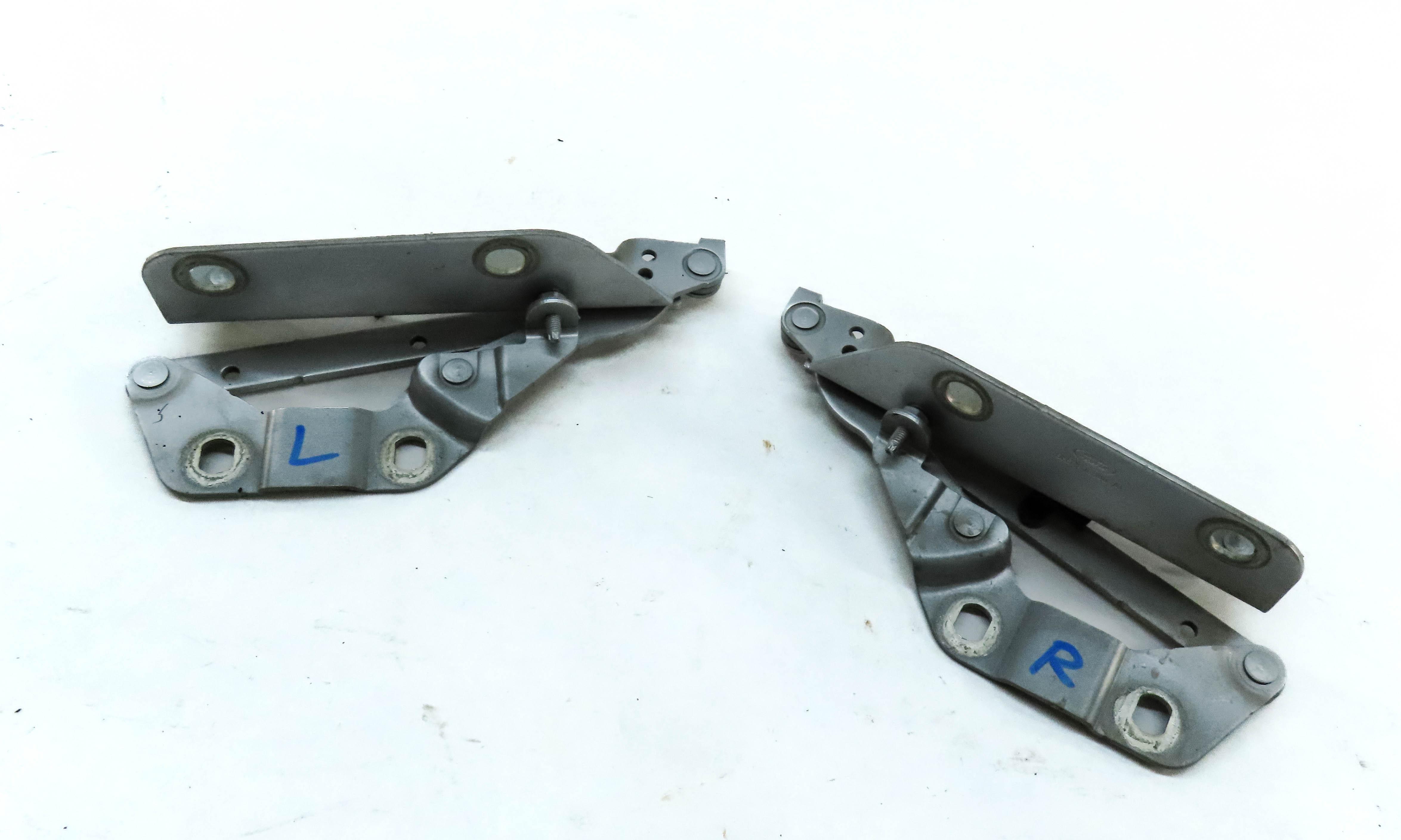 08-19 LAND ROVER LR2 RANGE ROVER EVOQUE L538 FRONT HOOD HINGE SET (INDUS SILVER) — exact item pictured