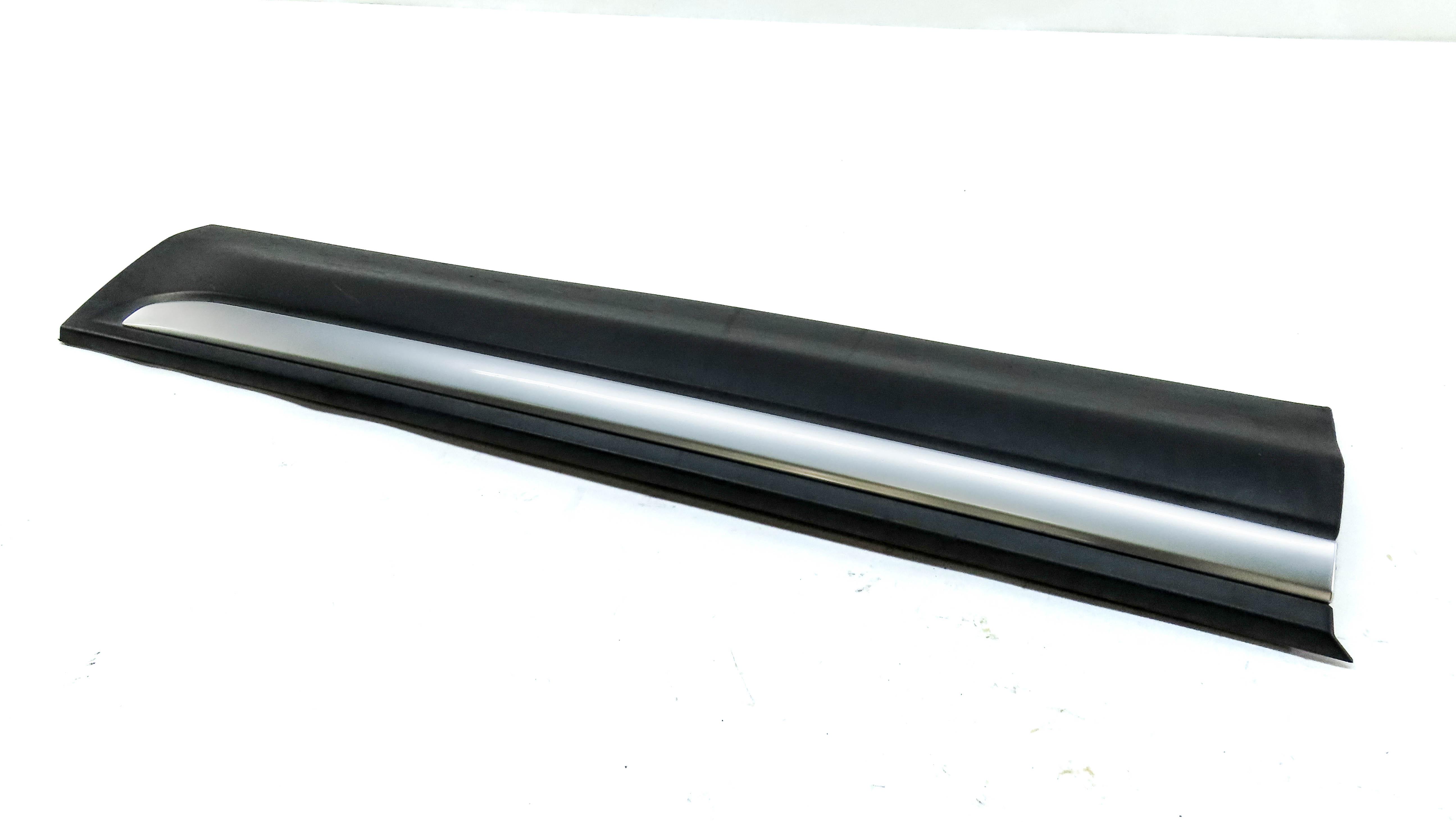 2013 LAND RANGE ROVER EVOQUE (L538) FRONT RIGHT LOWER DOOR MOULDING TRIM (BLACK) — exact item pictured