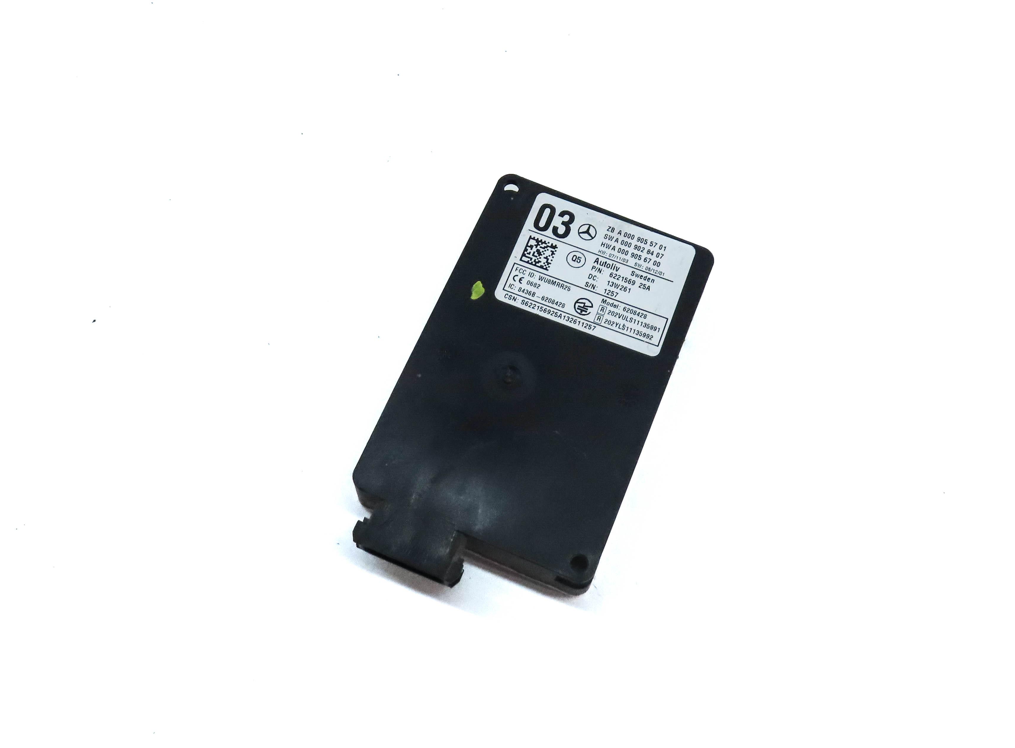 2014 MERCEDES GL350 GL450 GL550 GL63 CLS550 (C218 X166) BLIND SPOT RADAR MODULE — exact item pictured
