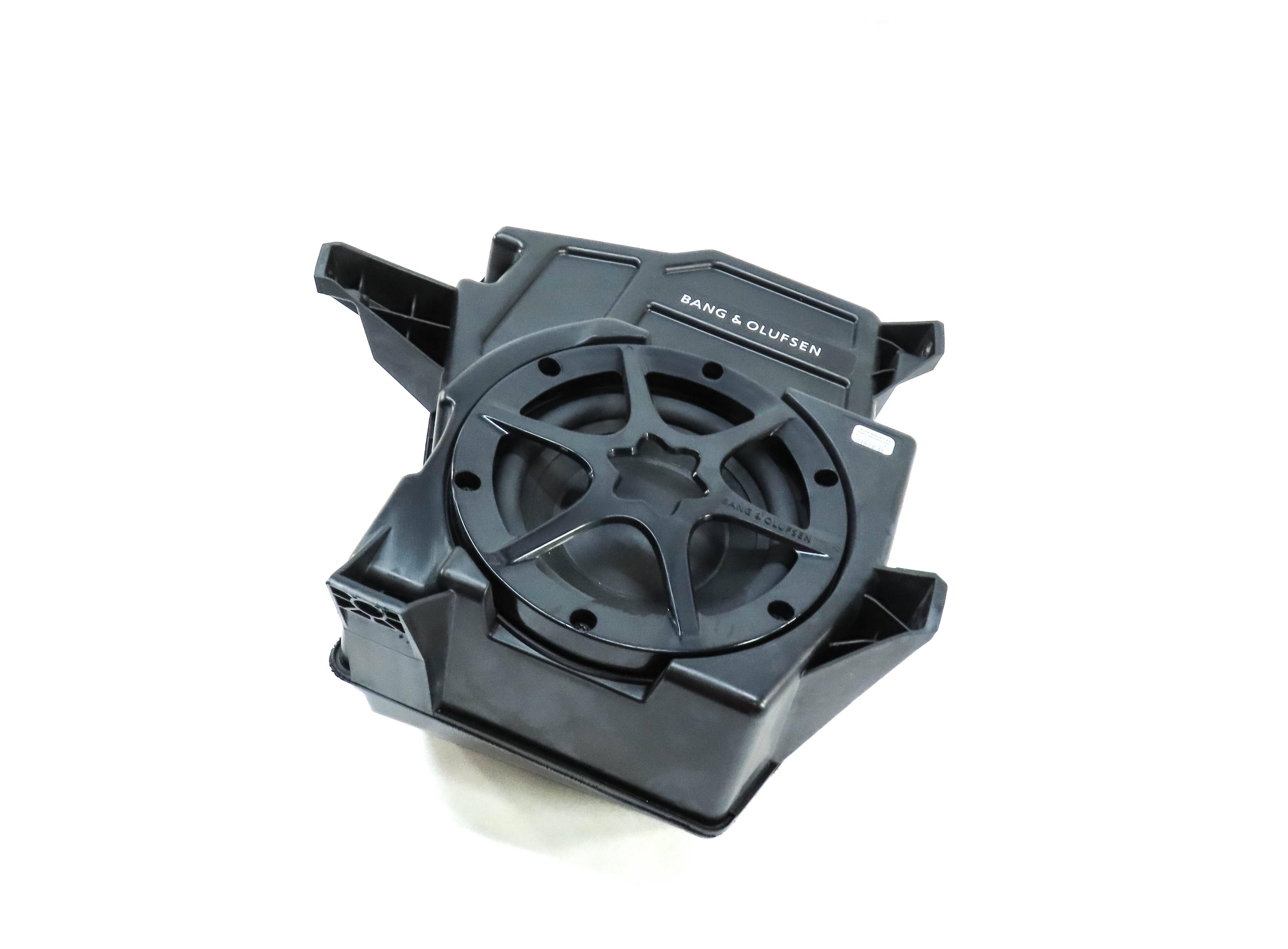 2014 MERCEDES GL550 (X166) RADIO STEREO BANG & OLUFSEN SUBWOOFER WOOFER SPEAKER — exact item pictured