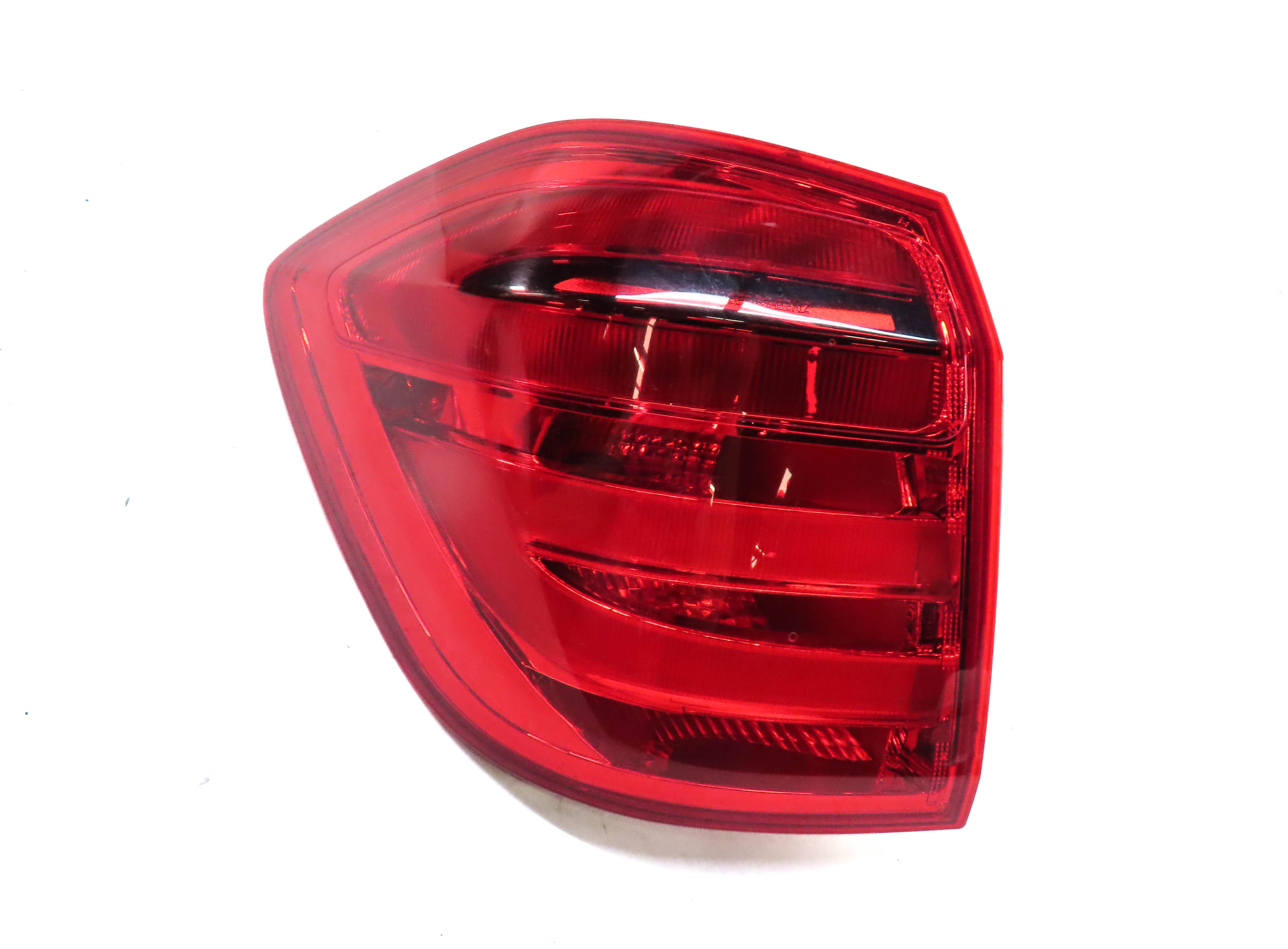 13-16 MERCEDES GL350 GL450 GL550 (X166) LEFT DRIVER TAILLIGHT BRAKE LIGHT LAMP — exact item pictured
