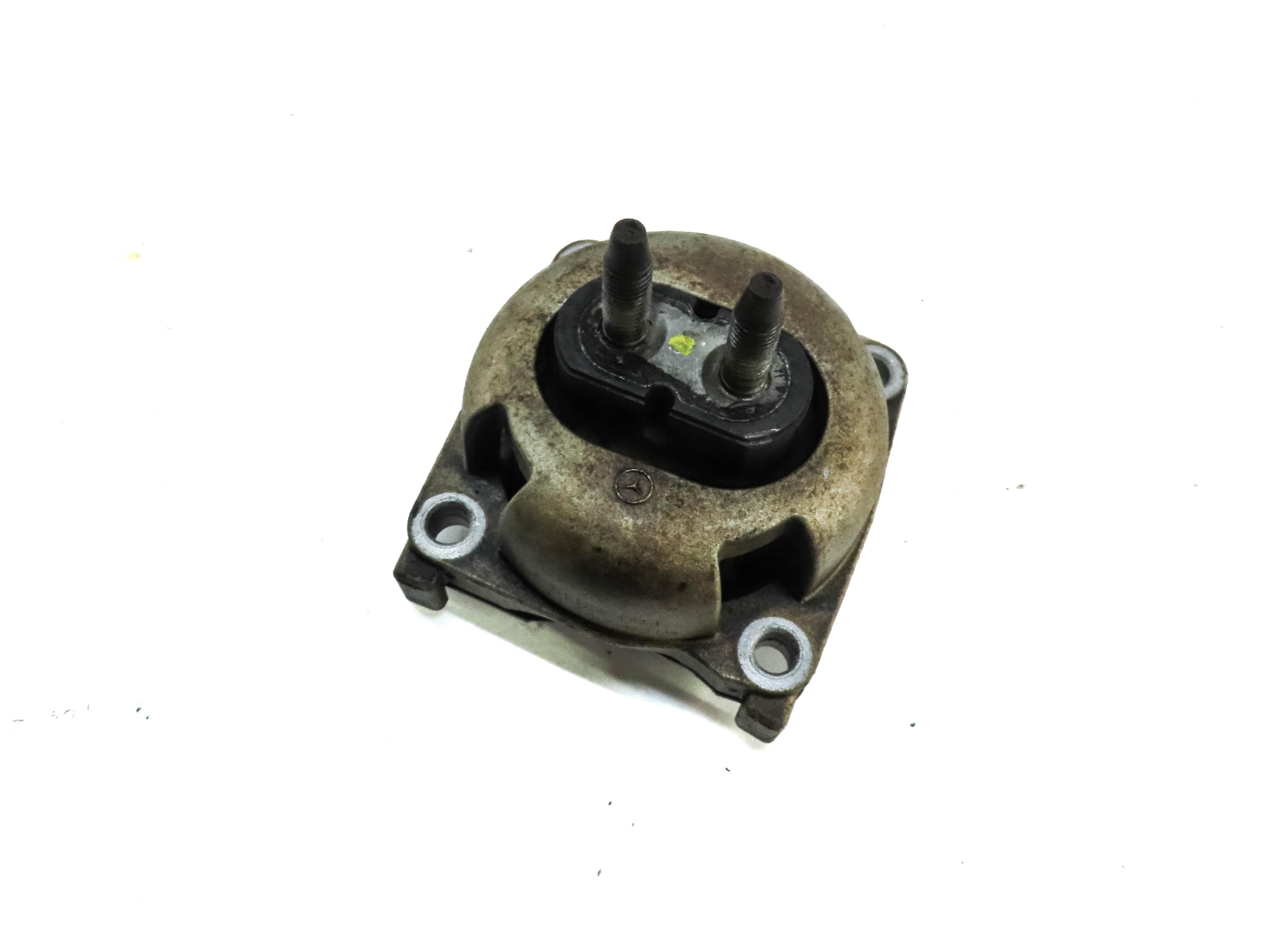 2014 MERCEDES GL550 (X166) 4.6L AUTO TRANSMISSION MOUNT BRACKET 1662401118 — exact item pictured