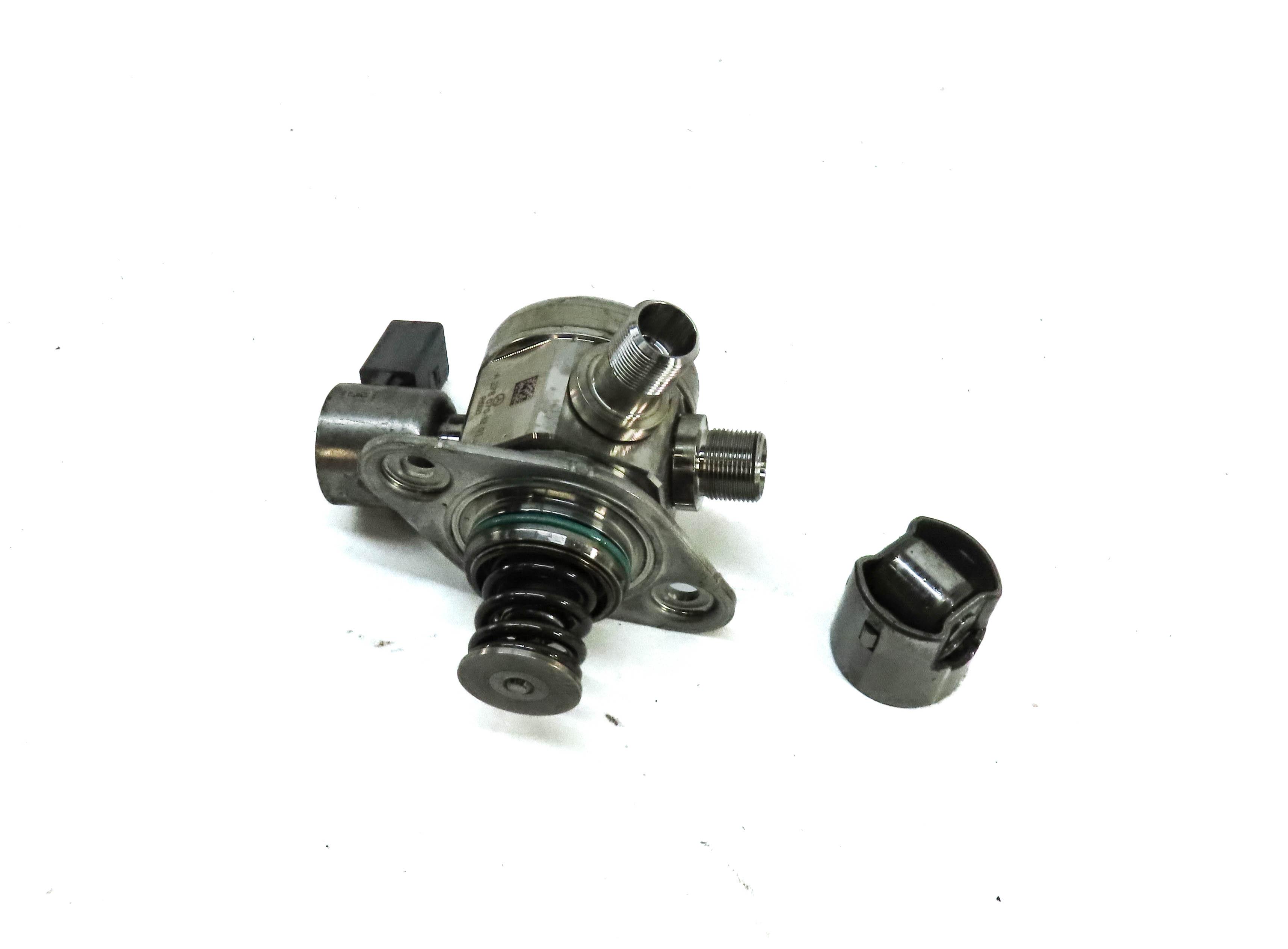 11-20 MERCEDES CL E G GL ML SL S SL CLS W212 W222 RIGHT HIGH PRESSURE FUEL PUMP — exact item pictured