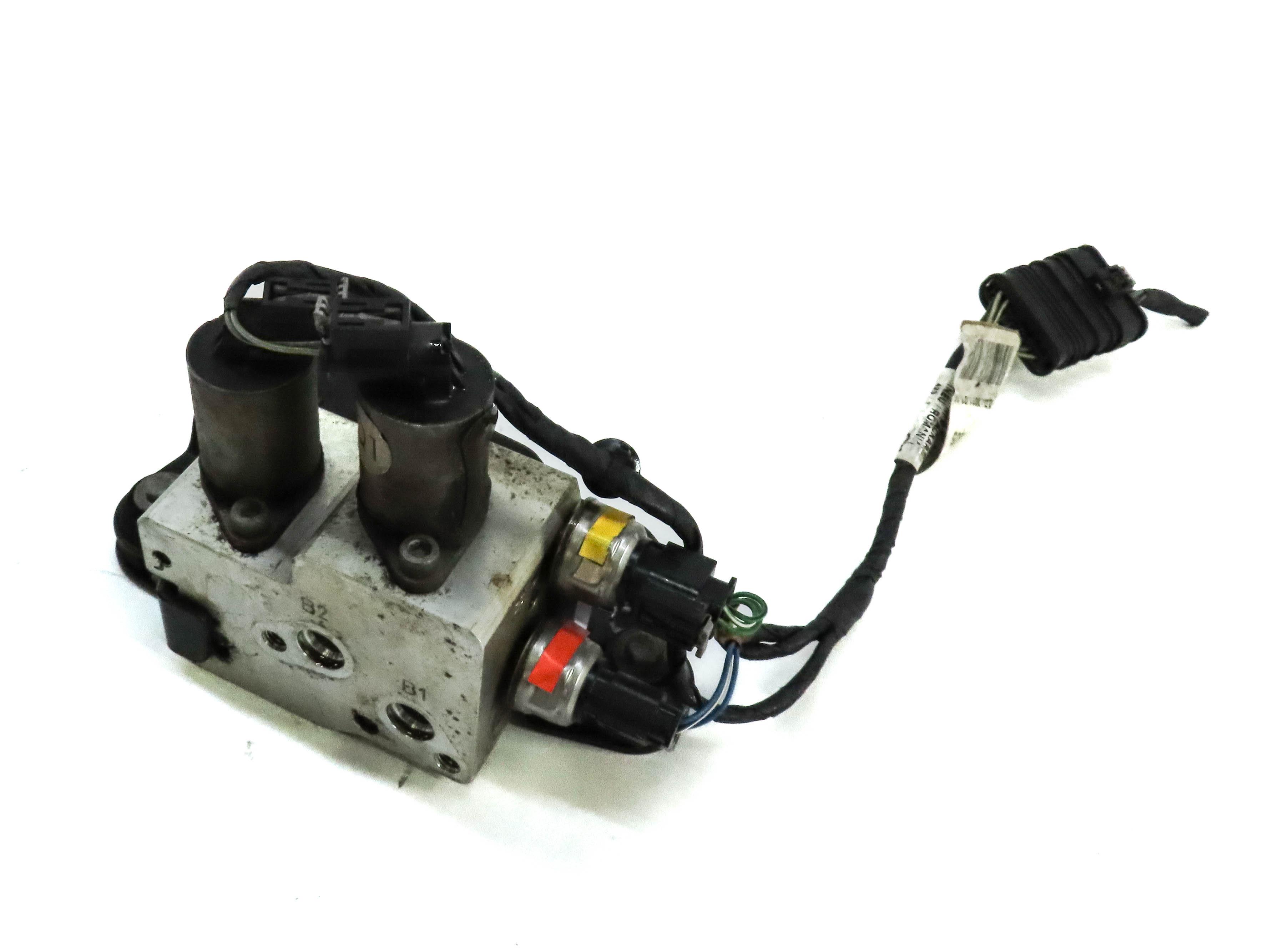 2014 MERCEDES GL550 (X166) REAR ACTIVE SEAY BAR VALVE BLOCK 1663201258 — exact item pictured