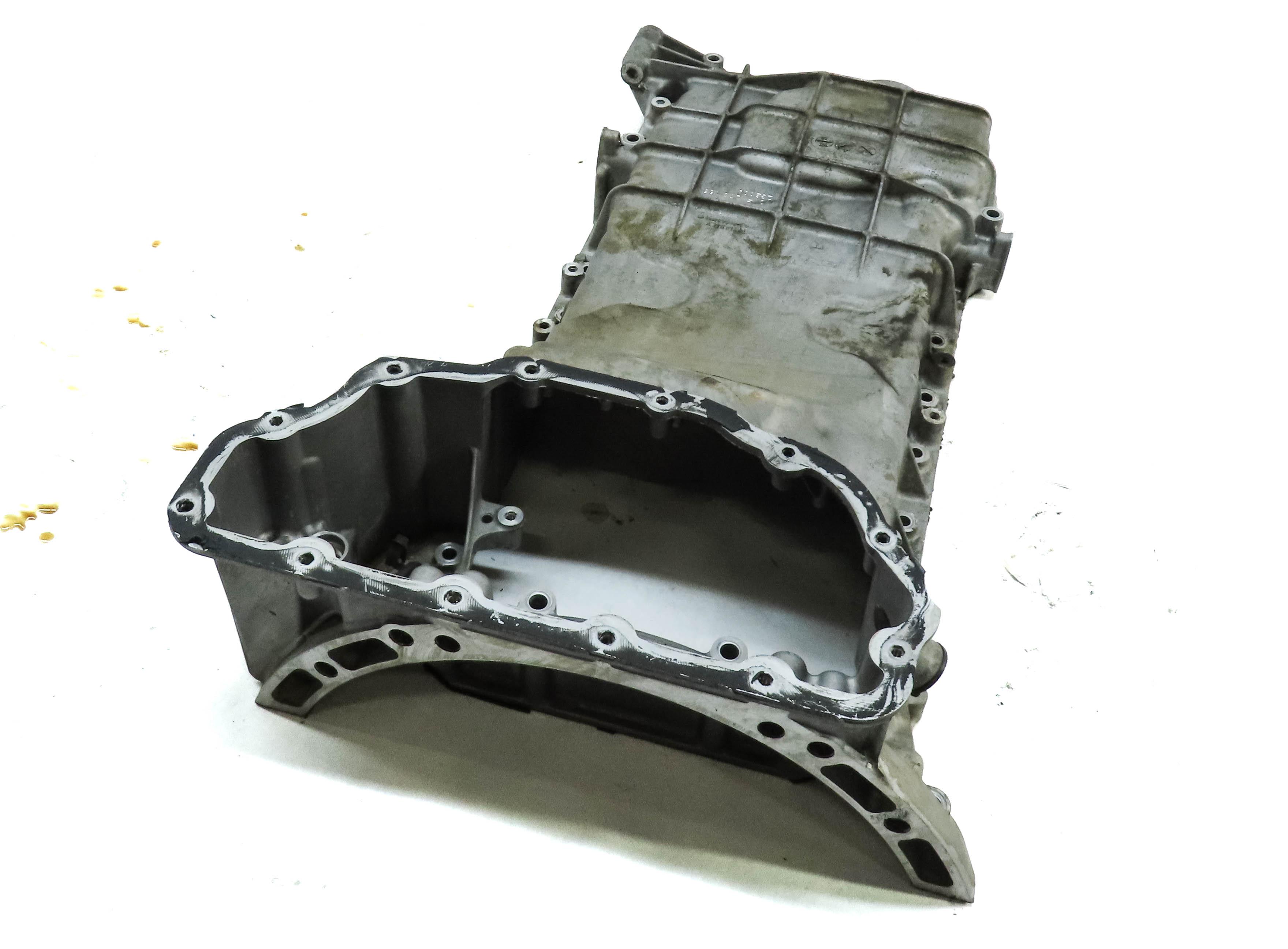 2012-2020 MERCEDES E550 GL450 GL550 ML550 SL550 CLS550 - 4.6L V8 UPPER OIL PAN — exact item pictured