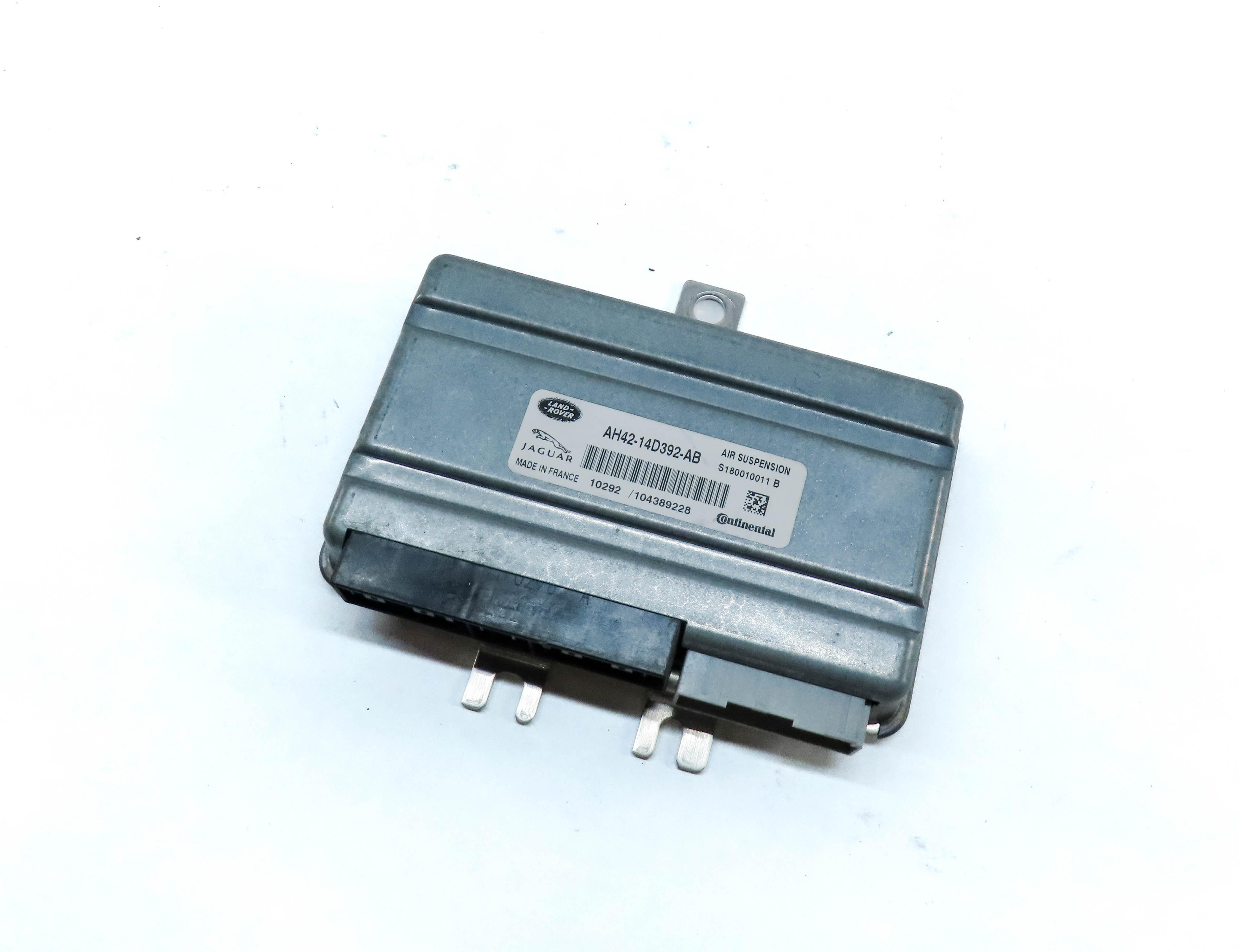 11 LAND RANGE ROVER SPORT L320 AIR SUSPENSION COMPRESSOR CONTROL MODULE HITACHI — exact item pictured