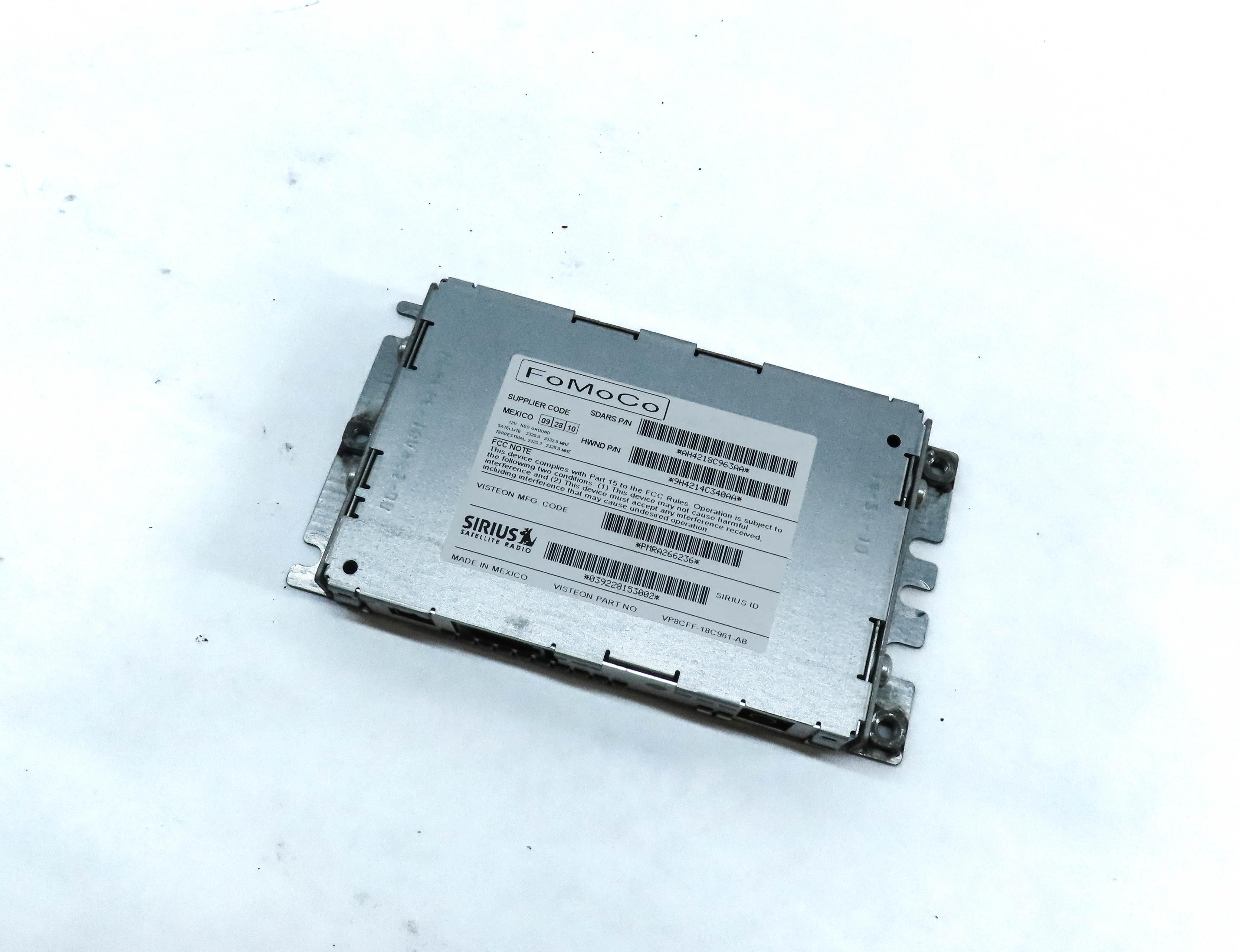 2007-2012 LR3 RANGE ROVER SPORT (L320) SIRIUS SATELLITE RADIO RECEIVER MODULE — exact item pictured