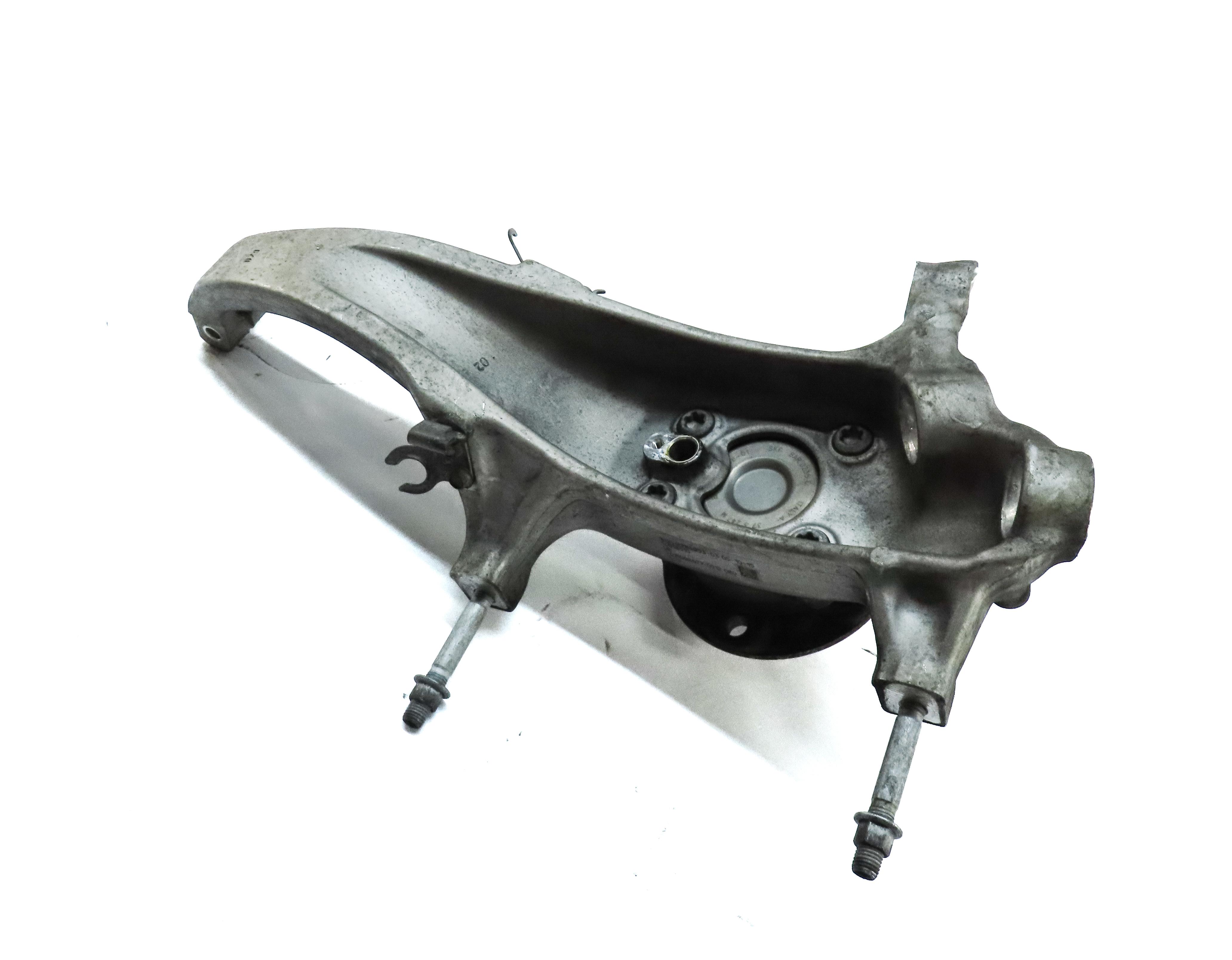 2012-2019 BMW M5 M6 ///M (F06 F10 F12 F13) LEFT FRONT DRIVER SPINDLE KNUCKLE HUB — exact item pictured