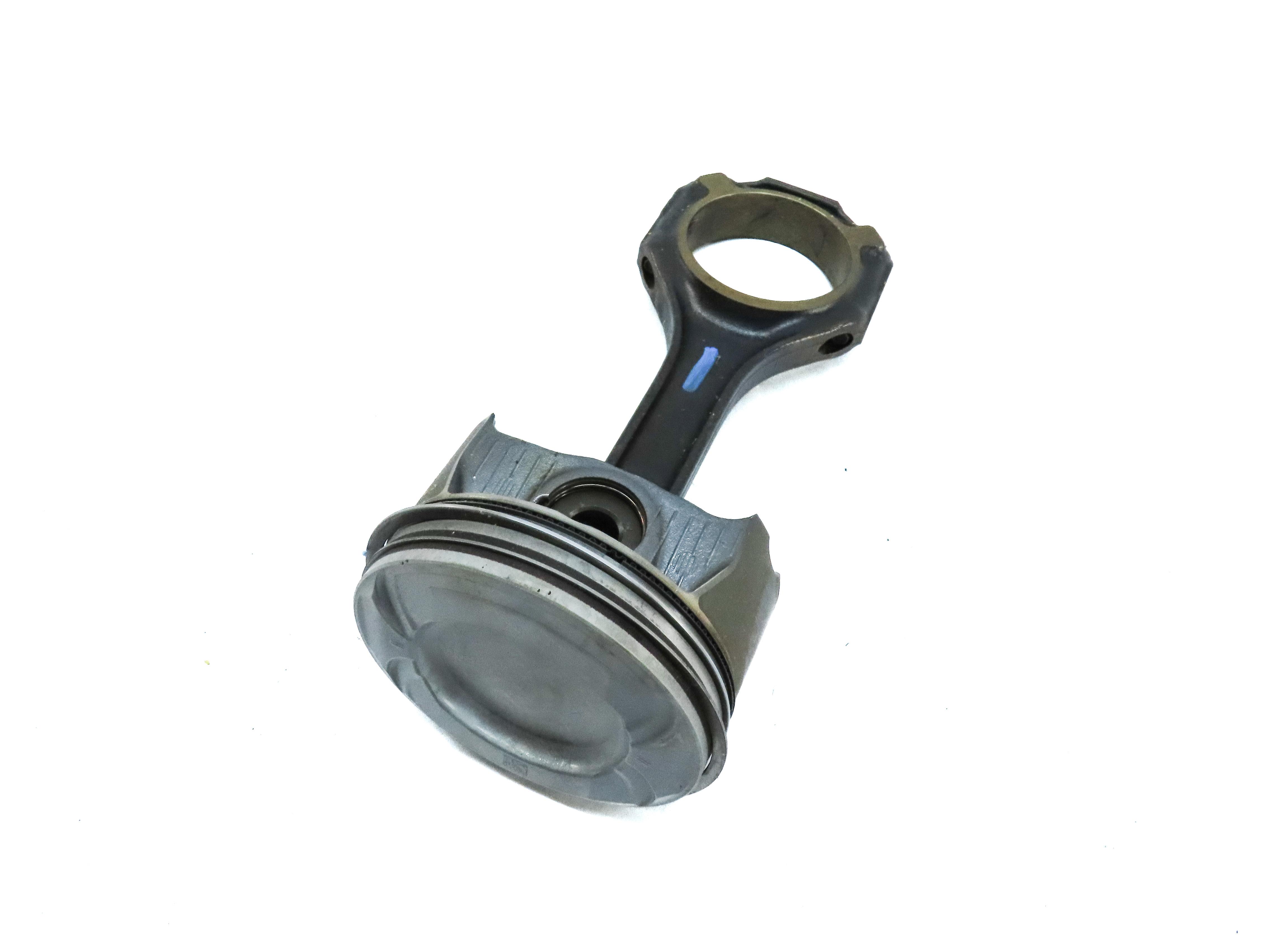 2013 MERCEDES GL450 (X166) 4.6L TURBO M278 ENGINE LEFT PISTON & ROD 2780300520 — exact item pictured