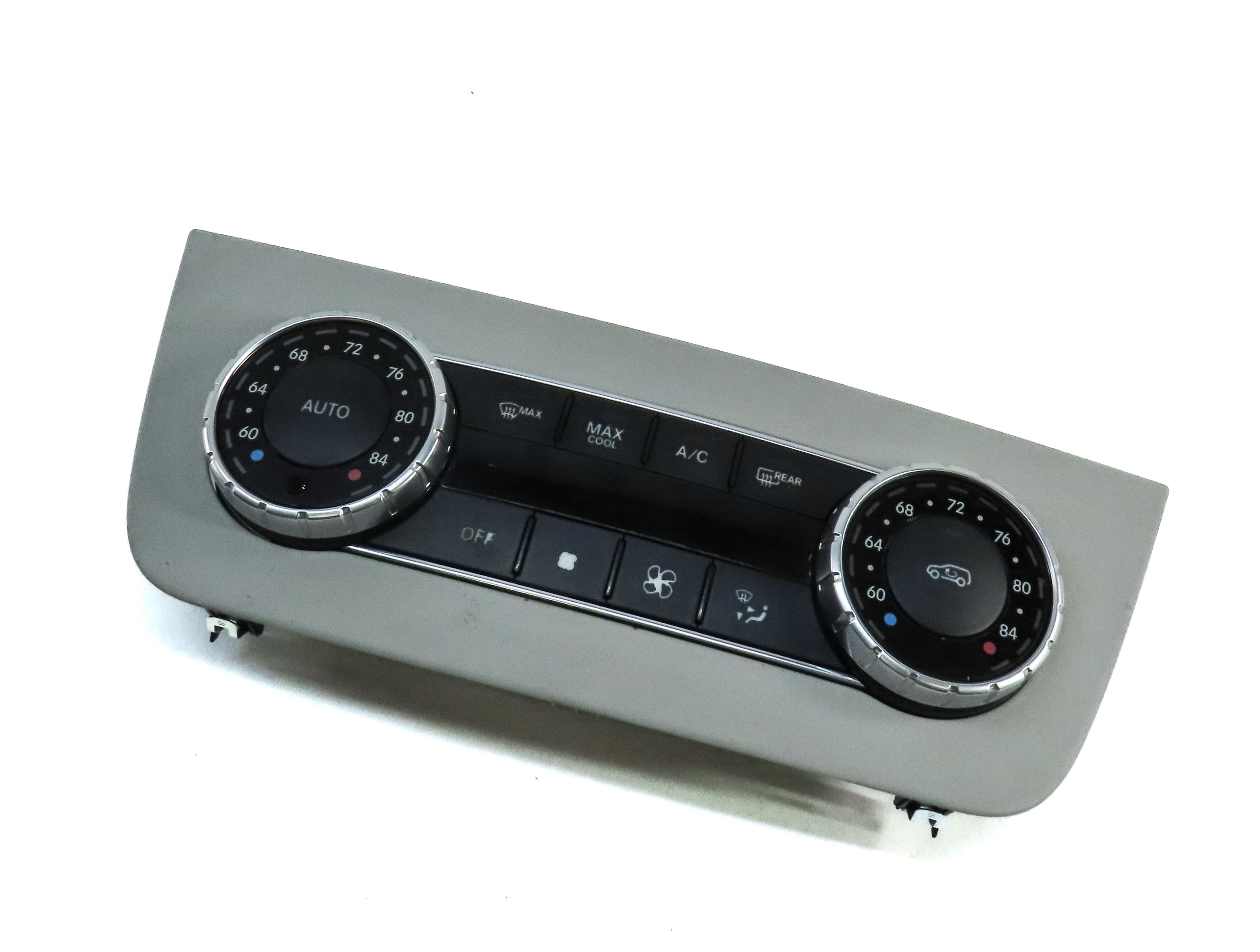2013 MERCEDES GL350 GL450 GL550 (X164) FRONT HEATER A/C TEMPERATURE CONTROL — exact item pictured