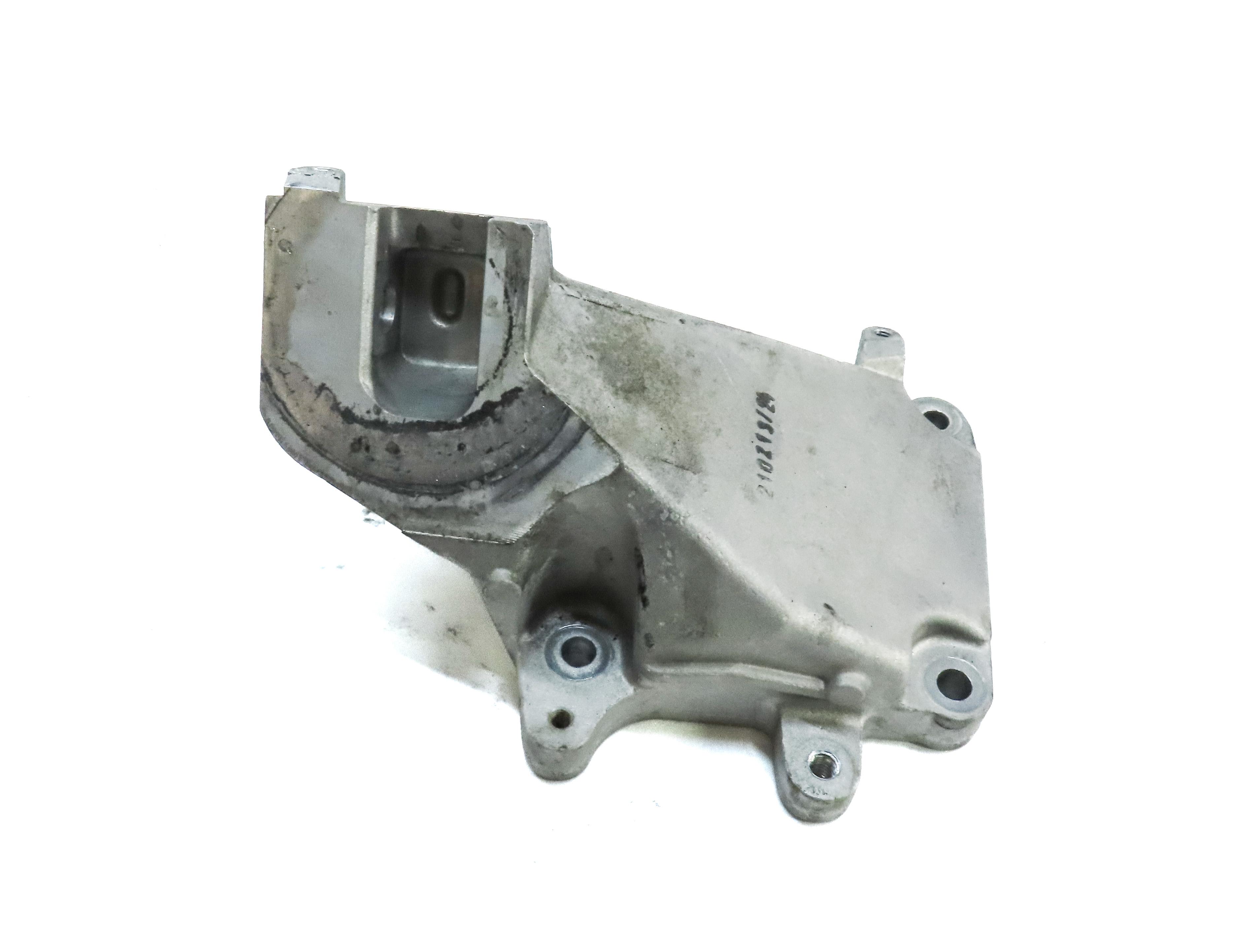 2013 MERCEDES GL450 (X166) 4.6L TURBO M278 RIGHT ENGINE MOTOR MOUNT BRACKET — exact item pictured