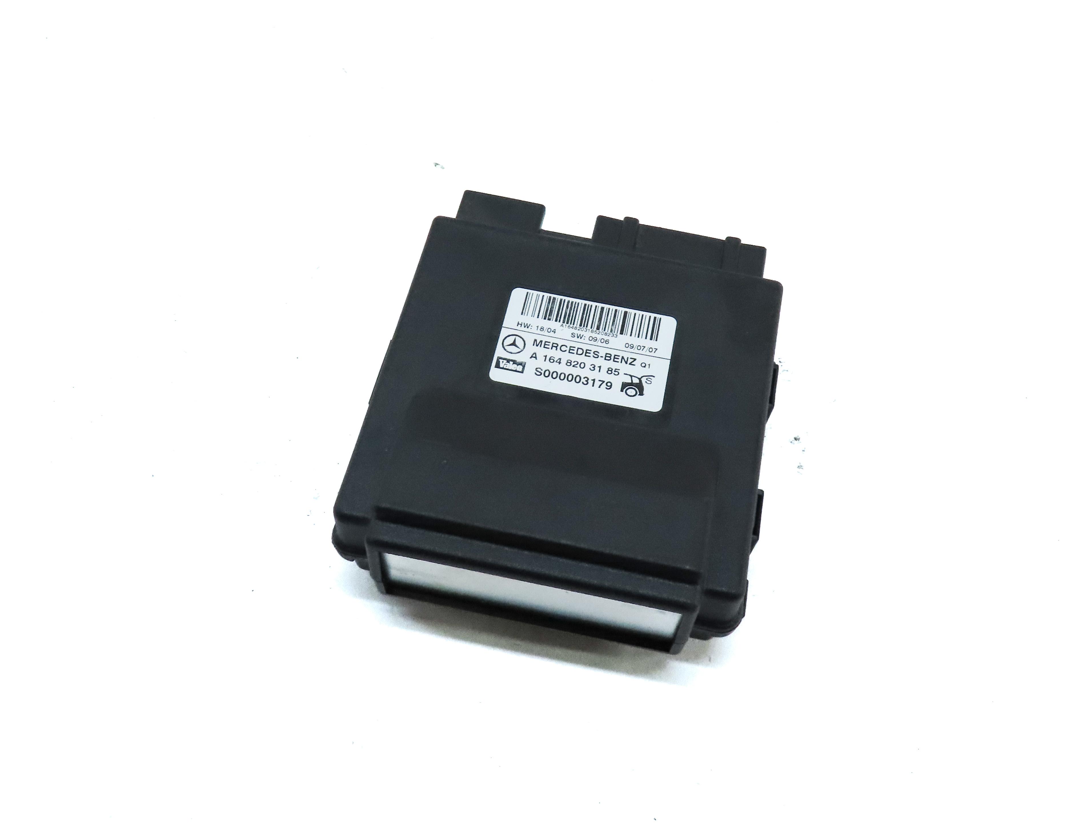 06-08 MERCEDES GL320 GL450 GL550 ML320 ML350 ML500 (X164 W164) LIFTGATE MODULE — exact item pictured