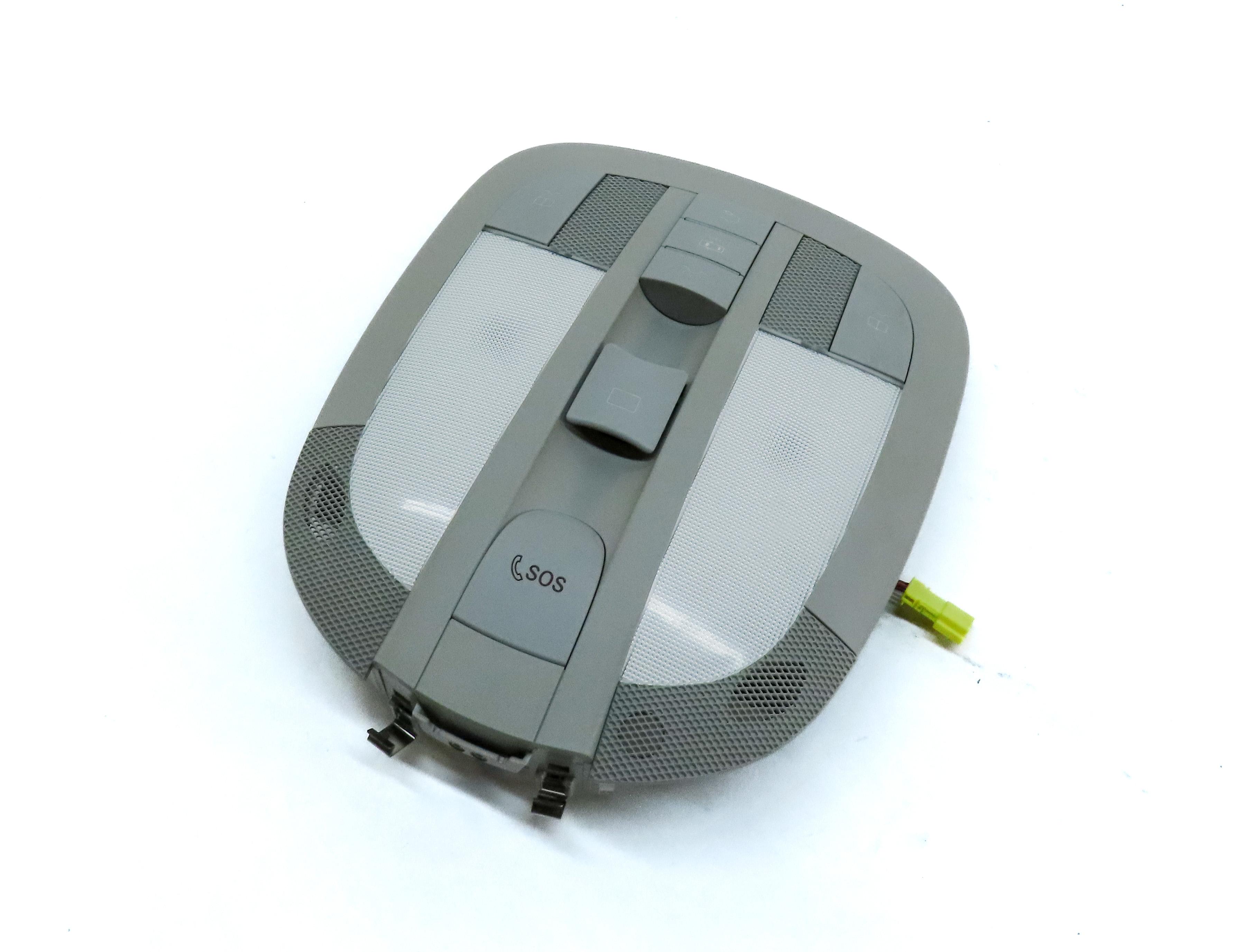 2008 MERCEDES ML CLASS (W164) FRONT ROOF PRIMARY DOME LIGHT ASSEMBLY (GRAY) — exact item pictured