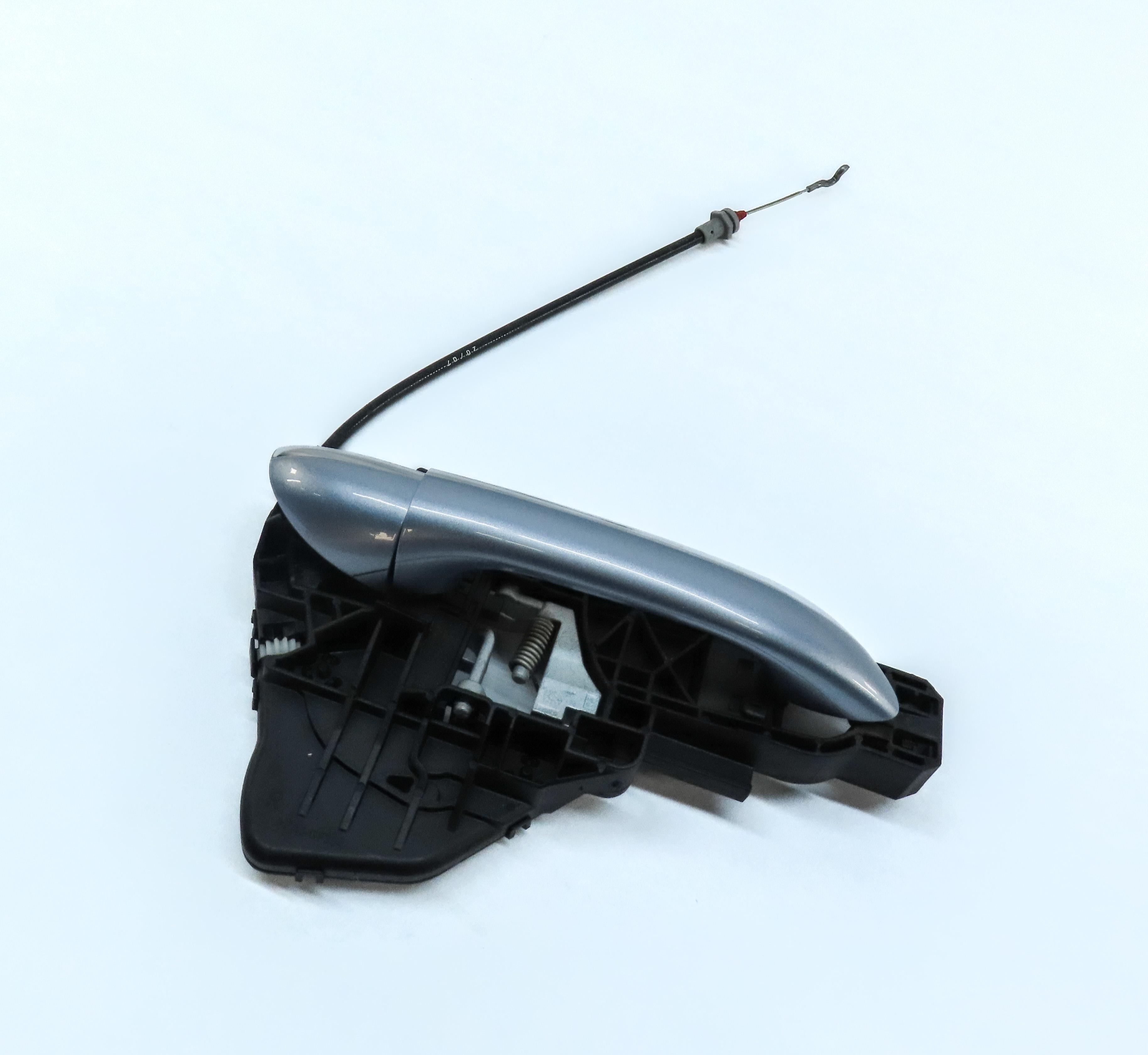 2008 MERCEDES ML CLASS (W164) REAR RIGHT OUTSIDE DOOR HANDLE (LASURITE BLUE) — exact item pictured