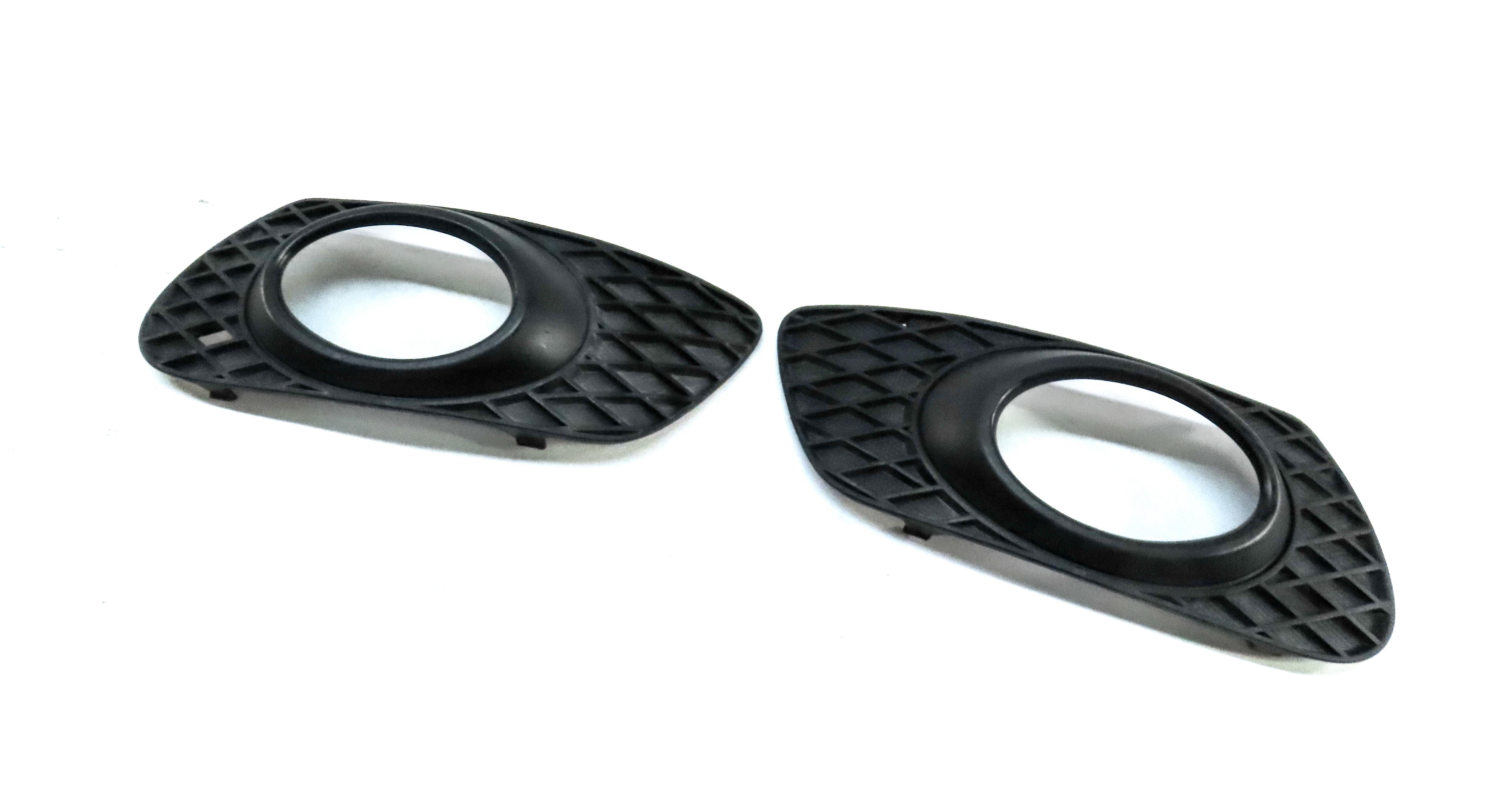 2008 MERCEDES ML CLASS (W164) FRONT LEFT & RIGHT LOWER FOG LIGHT TRIM SET 2 — exact item pictured