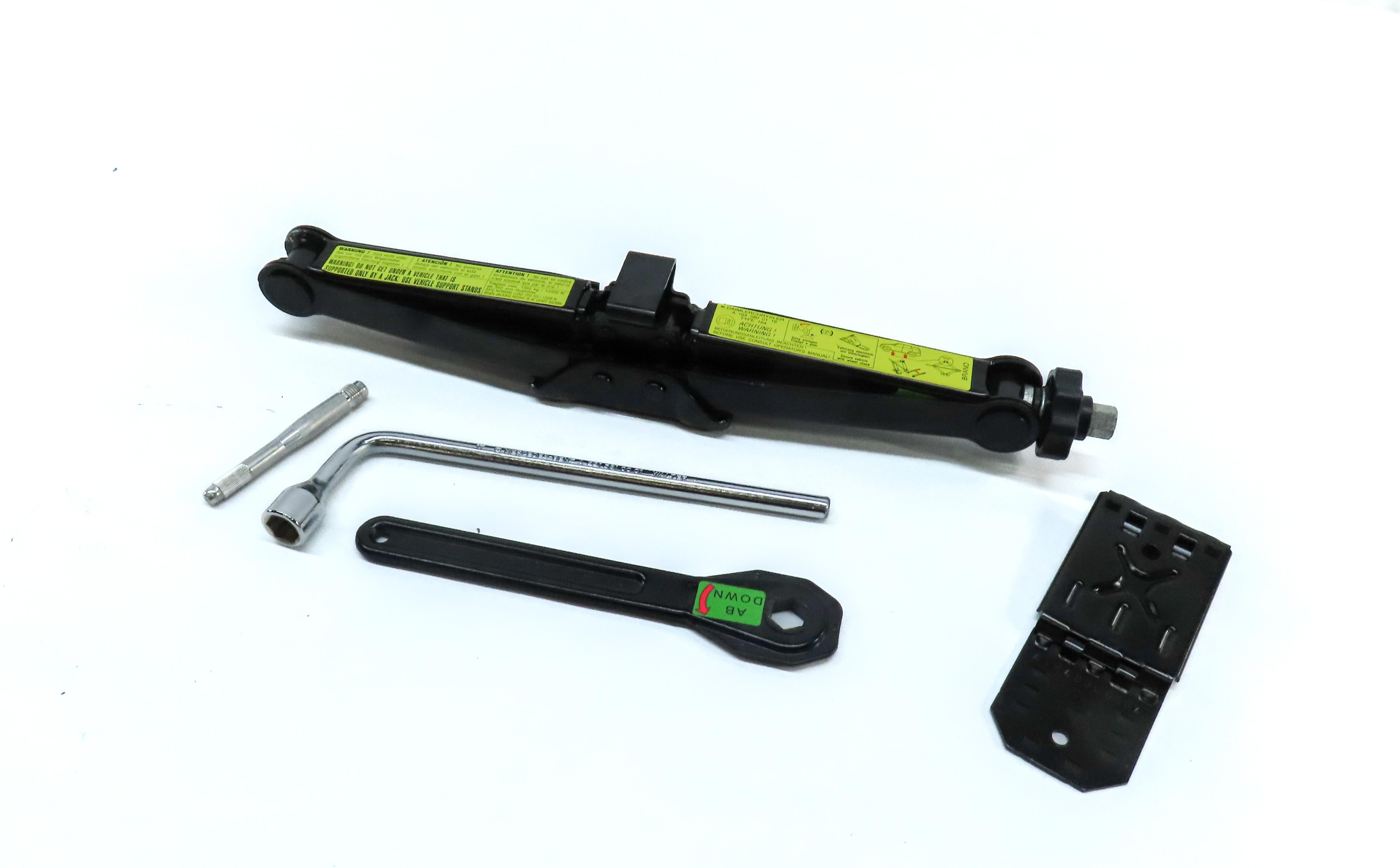 2008 MERCEDES ML CLASS (W164) SCISSOR JACK & TOOL KIT SET 5 (WRENCH CHALK ETC) — exact item pictured