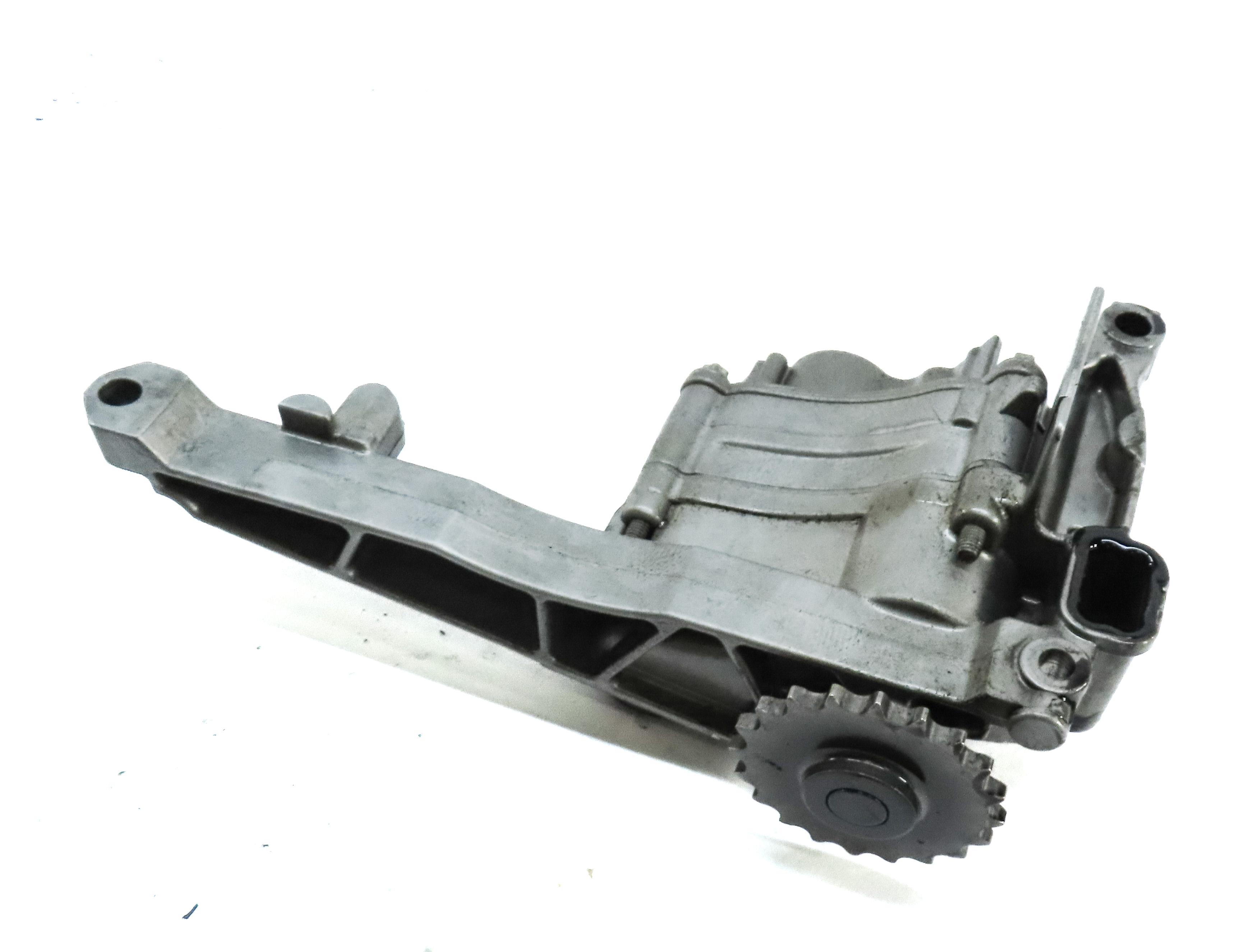 2008 MERCEDES ML CLASS (W164) 3.0L OM642 DIESEL ENGINE OIL PUMP 6421810647 — exact item pictured