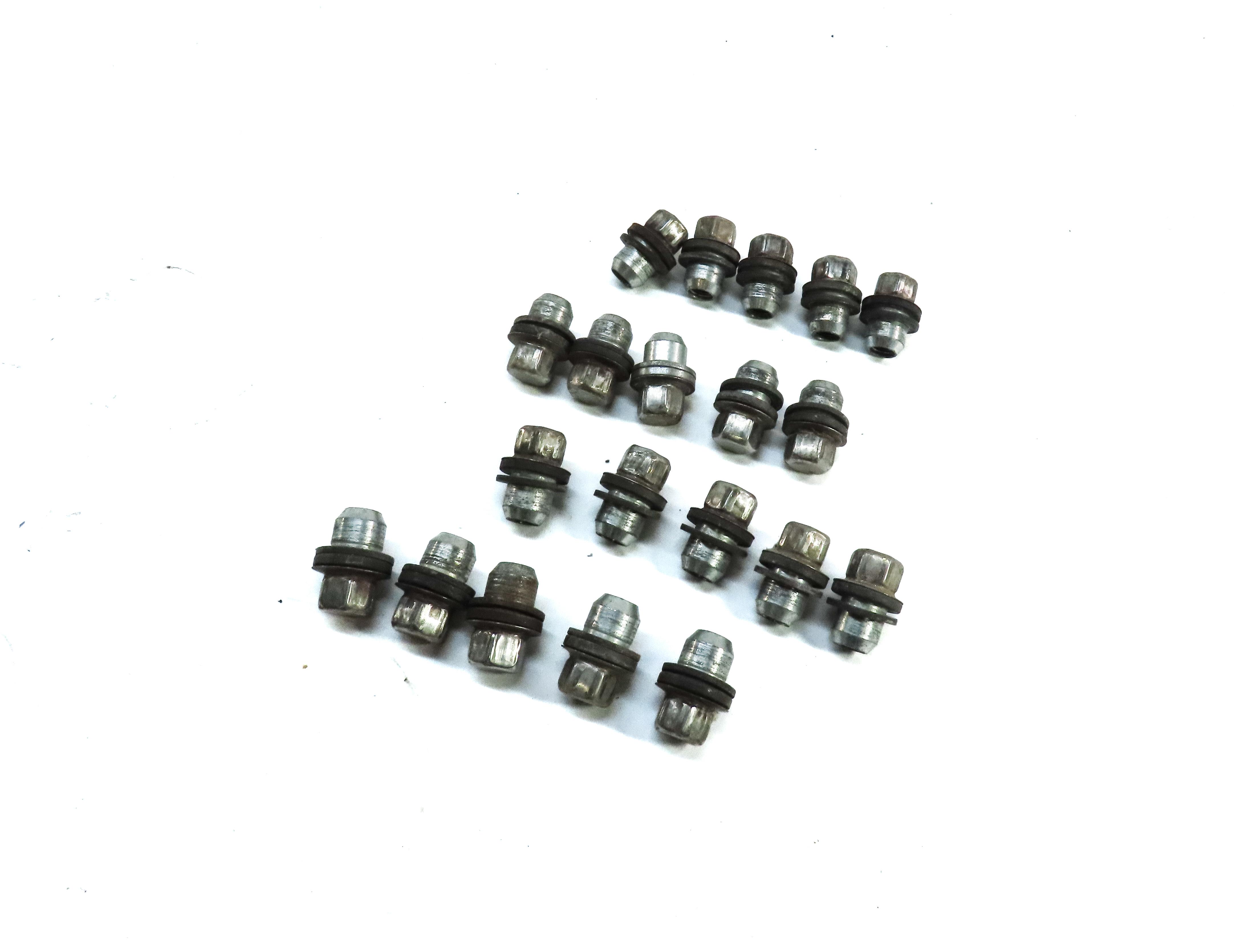 2005-2018 LR3 LR4 DISCOVERY RANGE ROVER SPORT WHEEL TIRE RIM LUG NUT SET (20) — exact item pictured