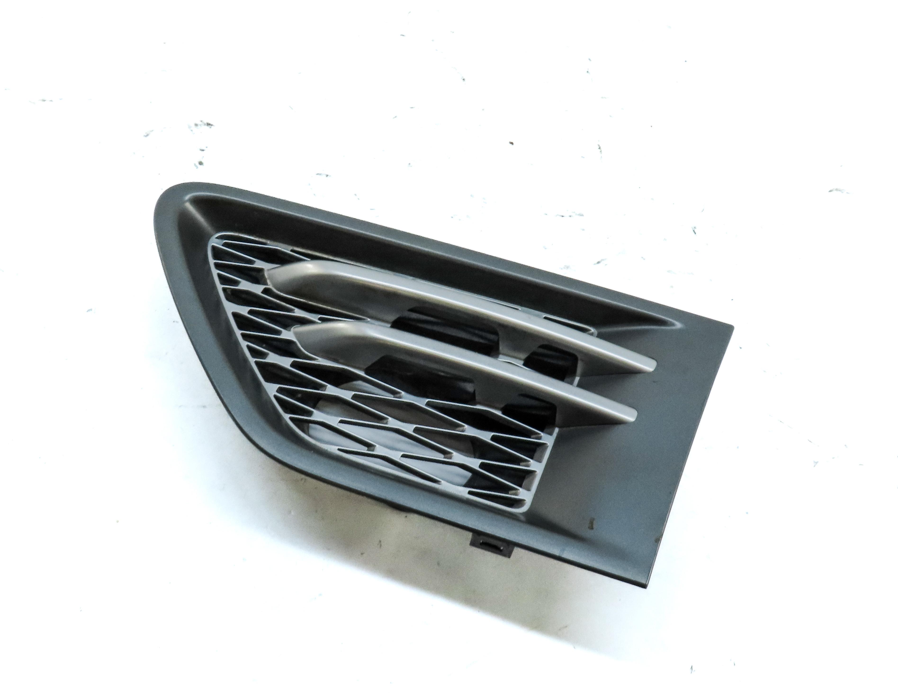 2010 RANGE ROVER SPORT (L320) FRONT LEFT DRIVER FENDER GRILLE TRIM AIR VENT GRAY — exact item pictured