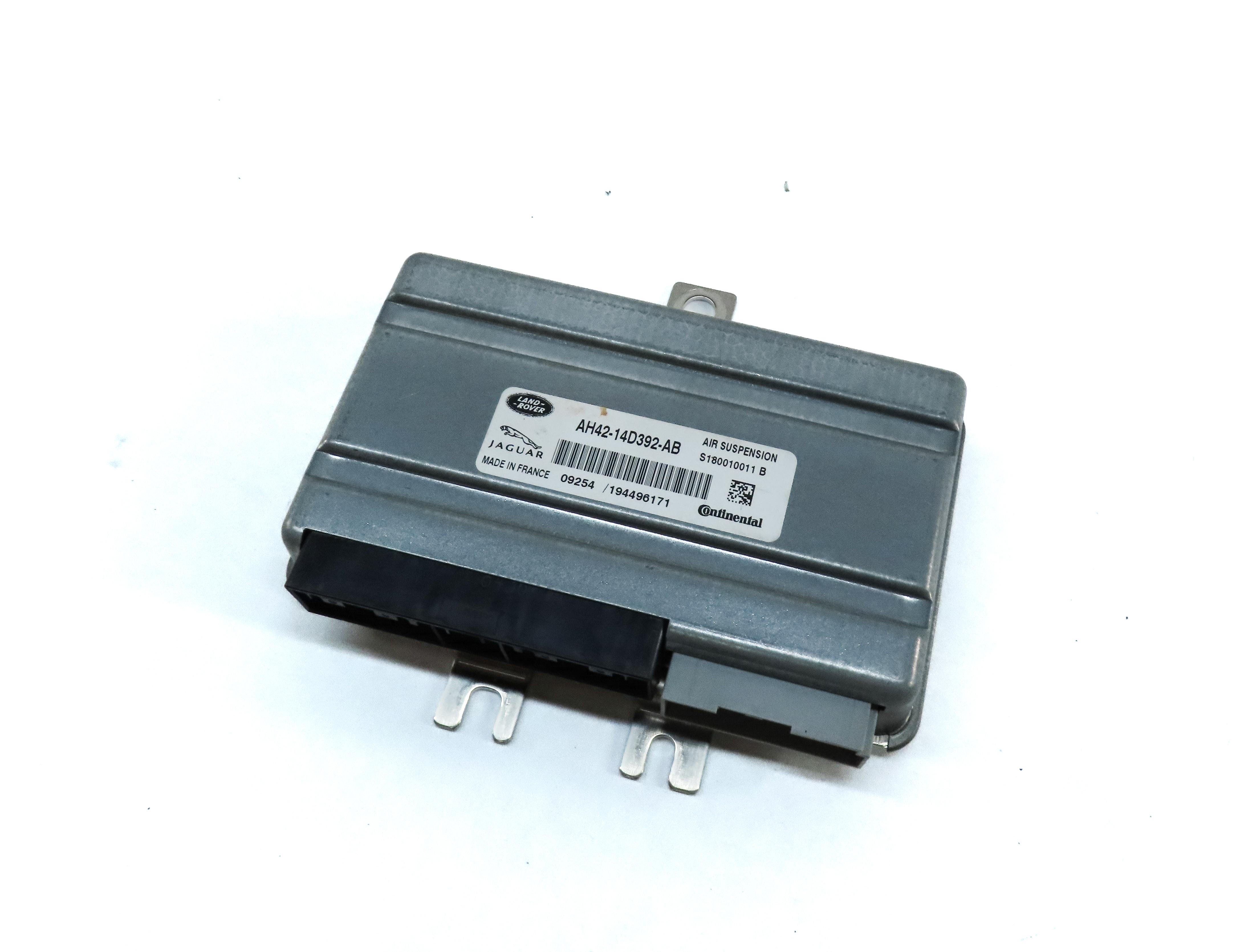 2010 RANGE ROVER SPORT (L320) AIR SUSPENSION COMPRESSOR CONTROL MODULE (HITACHI) — exact item pictured