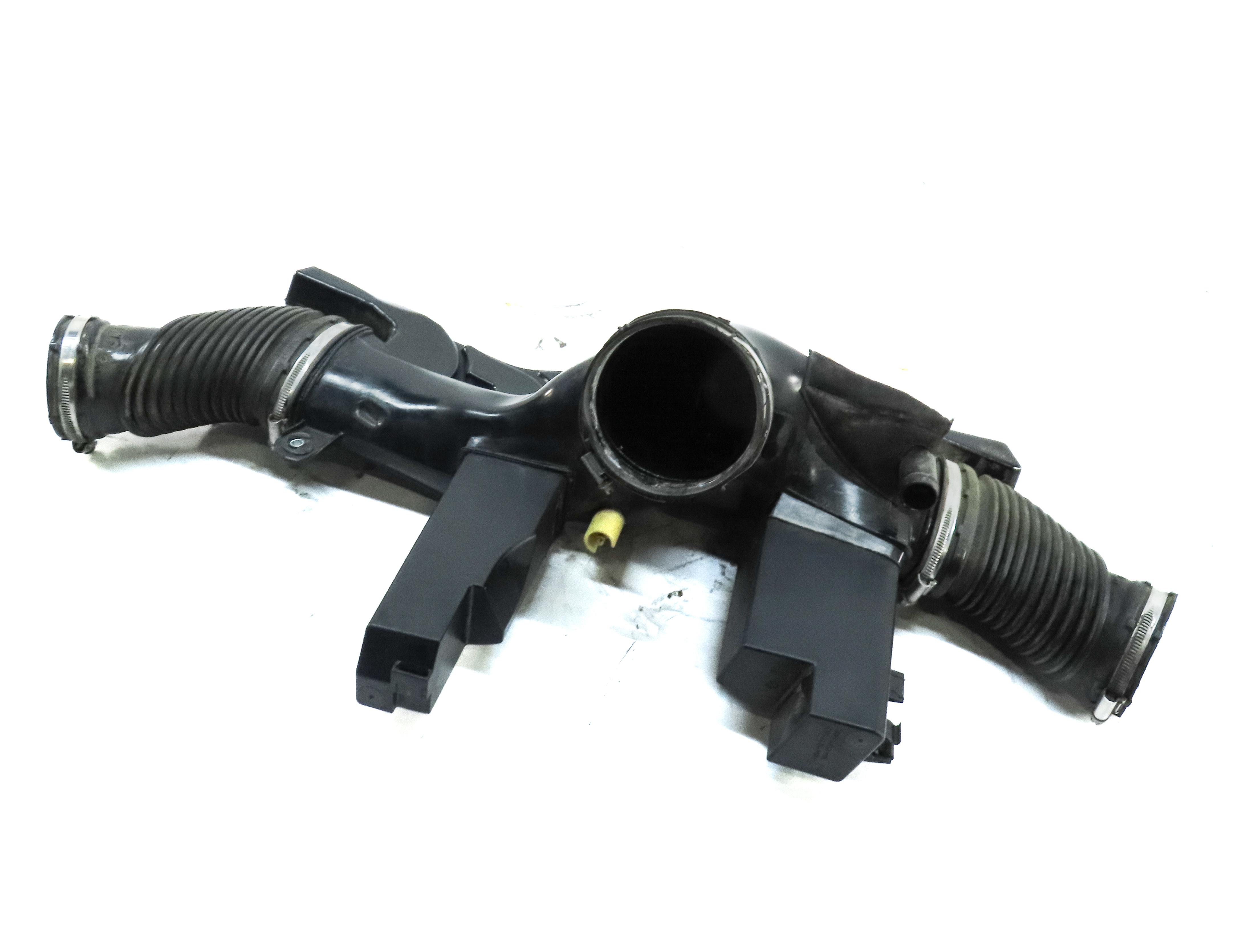 2010 RANGE ROVER SPORT (L320) 5.0L SUPERCHARGED ENGINE AIR INTAKE RESONATOR DUCT — exact item pictured