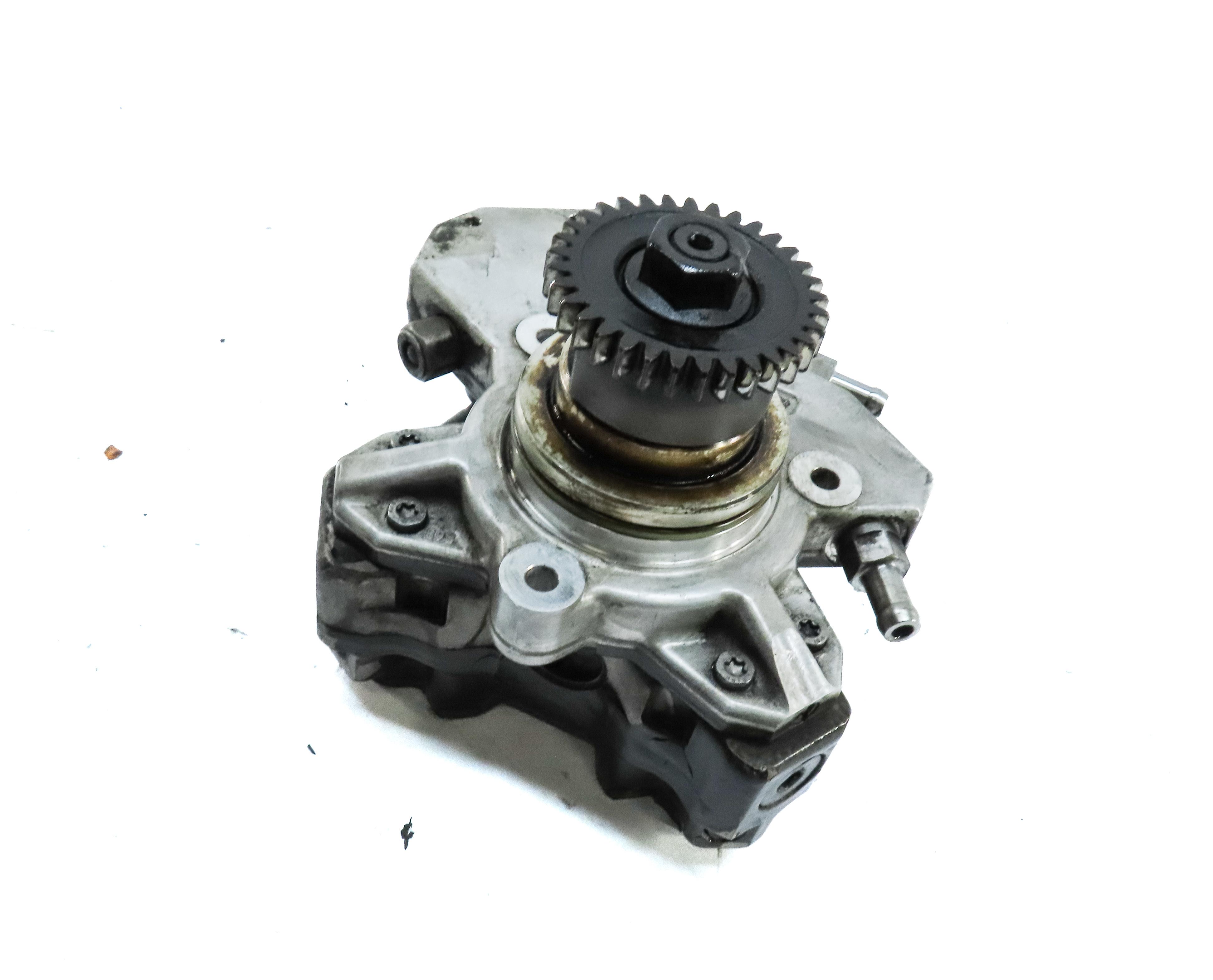 12-17 MERCEDES GL350 GLE350D ML350 S350 (W166 W221) DIESEL MECHANICAL FUEL PUMP — exact item pictured