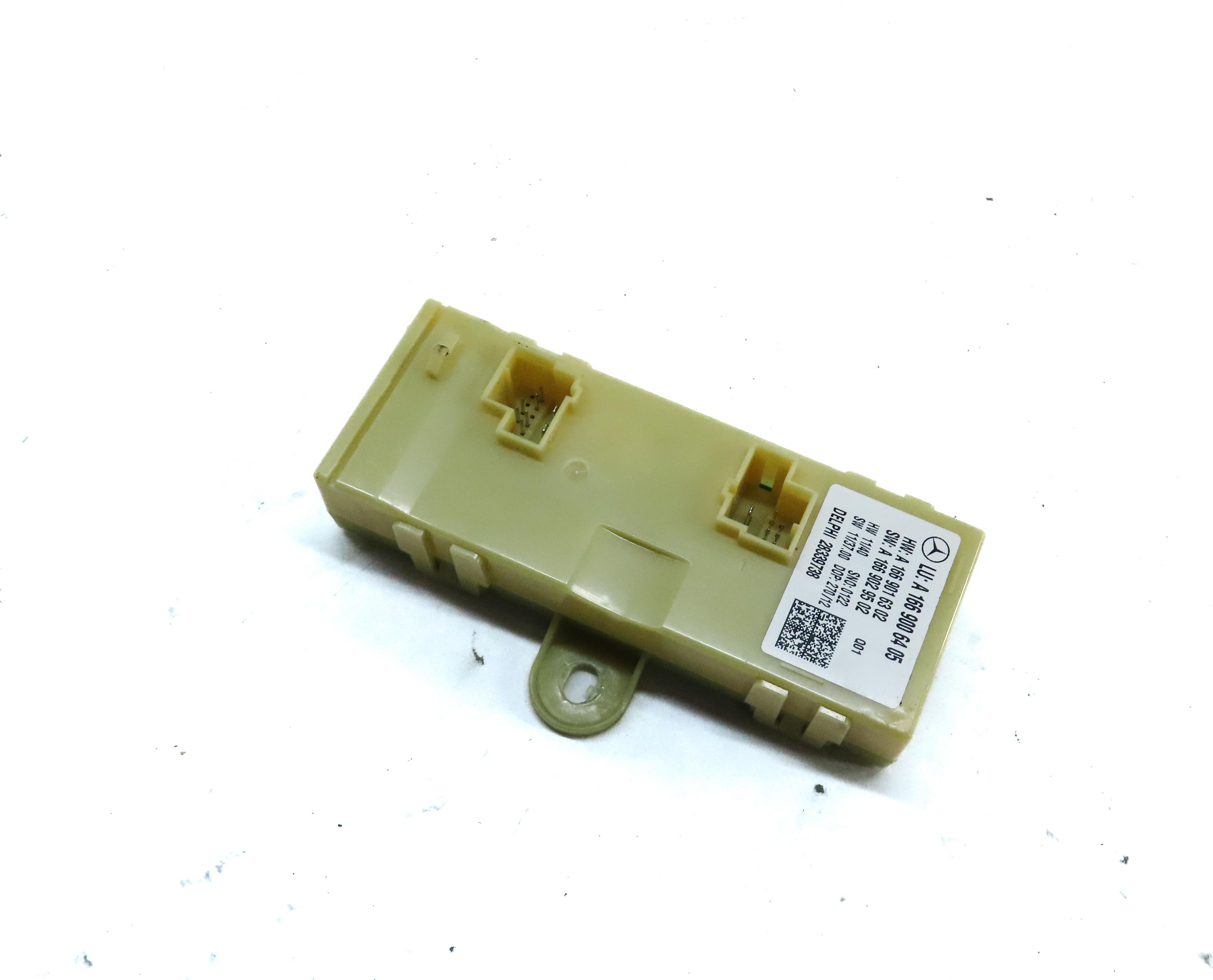 12-16 MERCEDES GL ML CLASS (W166 X166) REAR TRUNK LIFT LIFTGATE CONTROL MODULE — exact item pictured
