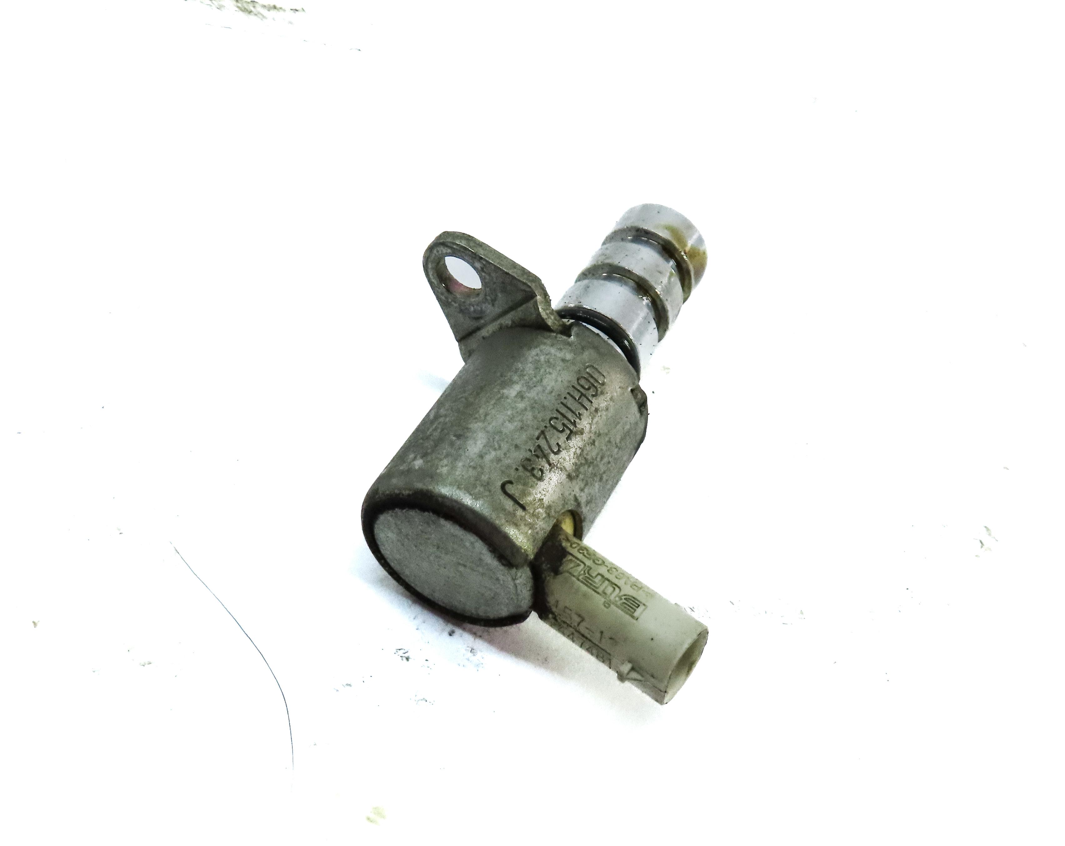 2014 AUDI A8 (D4 4H) 4.0L TURBO CEUA ENGINE VARIABLE VALVE TIMING VVT SOLENOID — exact item pictured