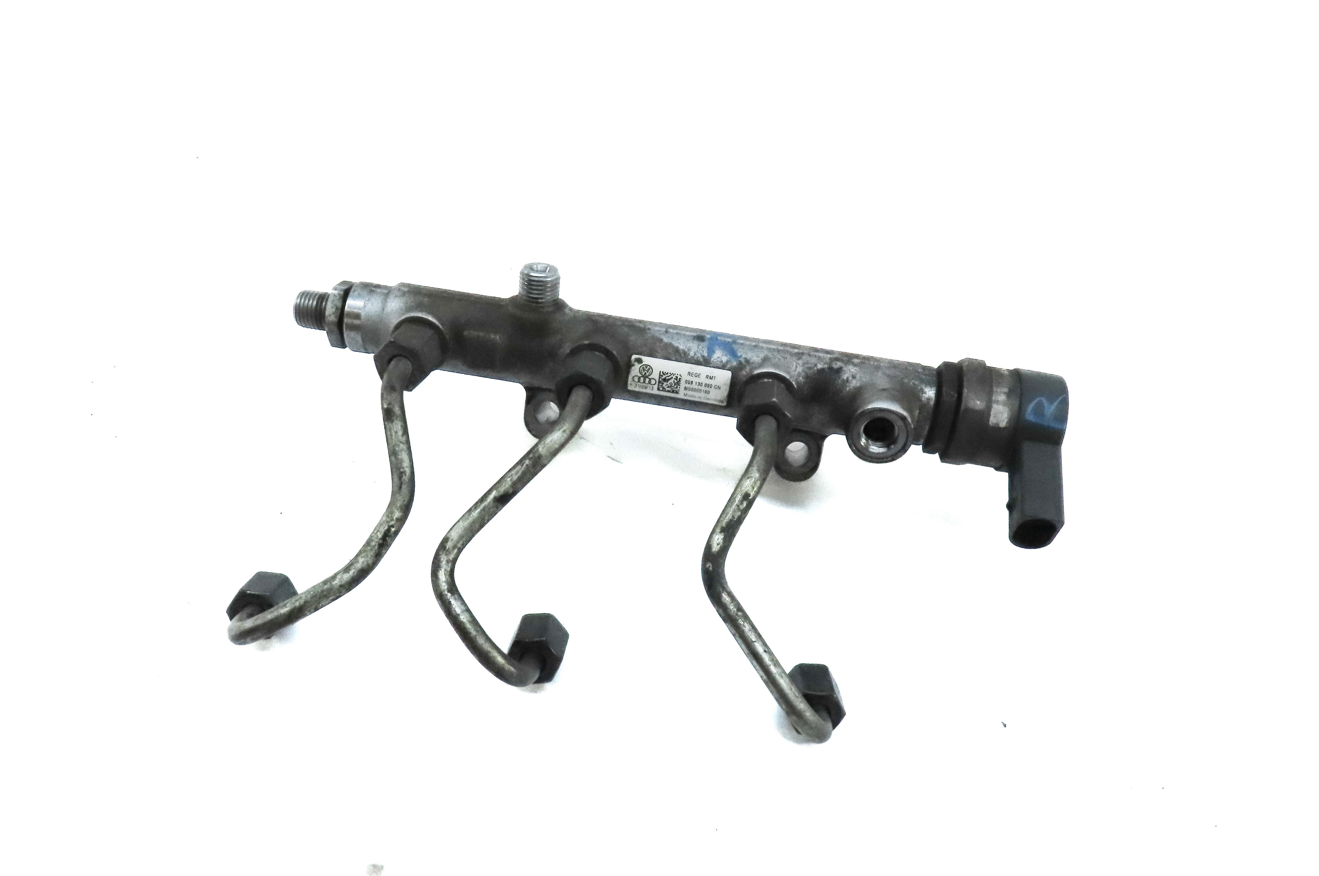 2014 AUDI Q5 (B8 8R) 3.0L TURBO DIESEL ENGINE (CPNB) RIGHT PASSENGER FUEL RAIL — exact item pictured