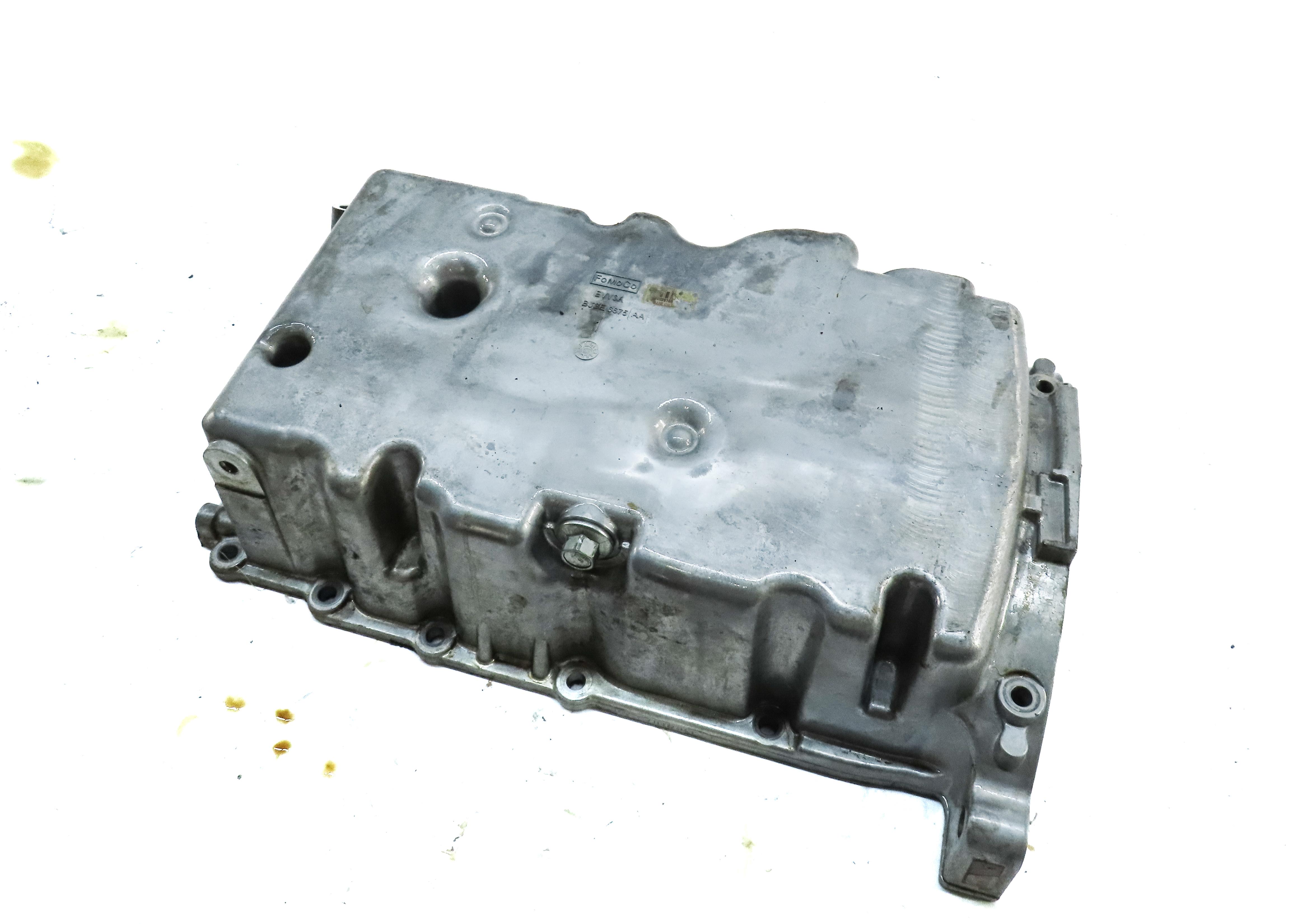 2012-2017 DISCOVERY SPORT LR2 RANGE ROVER EVOQUE (L538 L550) 2.0L ENGINE OIL PAN — exact item pictured