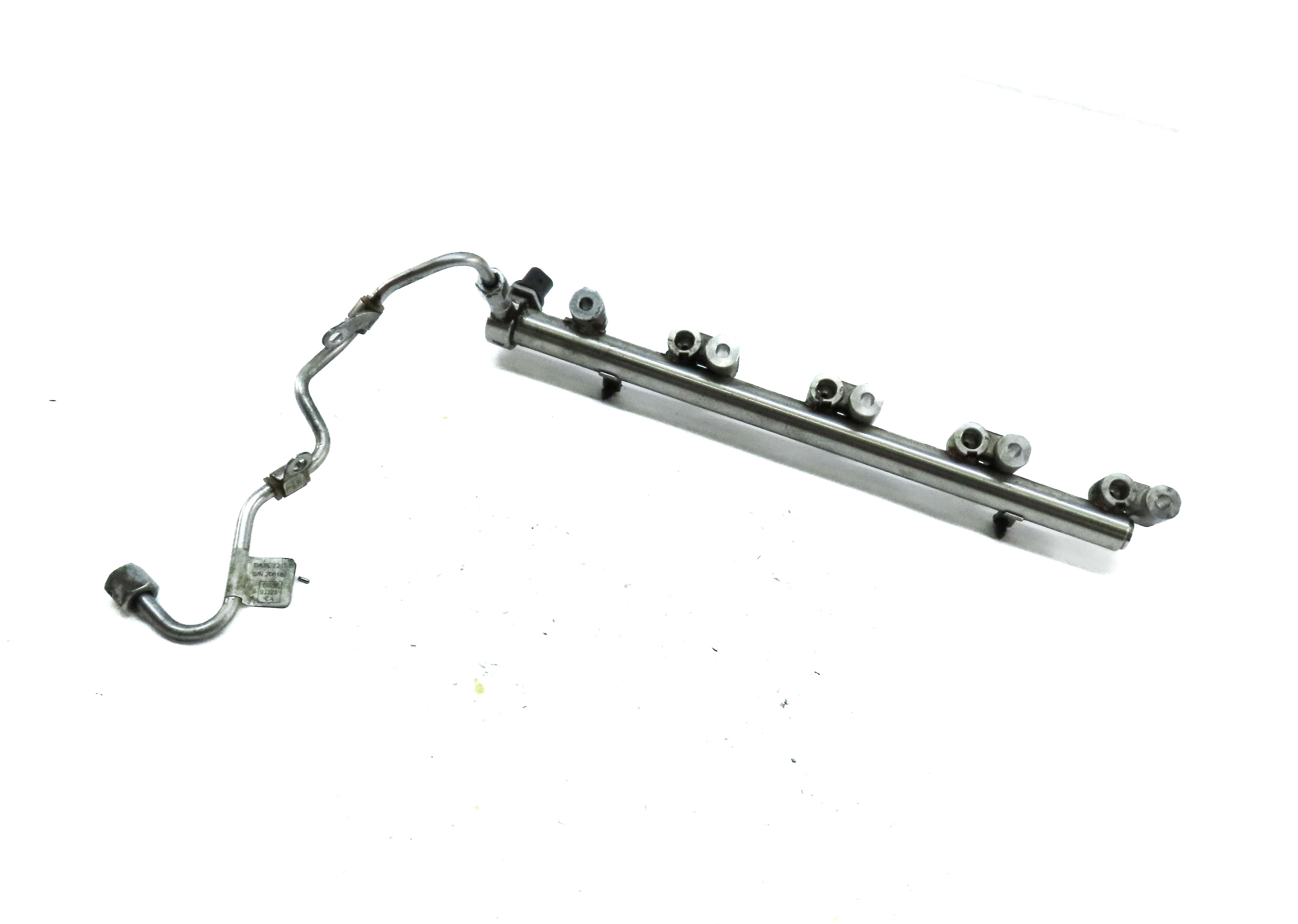 2013 LAND RANGE ROVER EVOQUE (L538) 2.0L TURBO ENGINE FUEL RAIL w/ LINES — exact item pictured